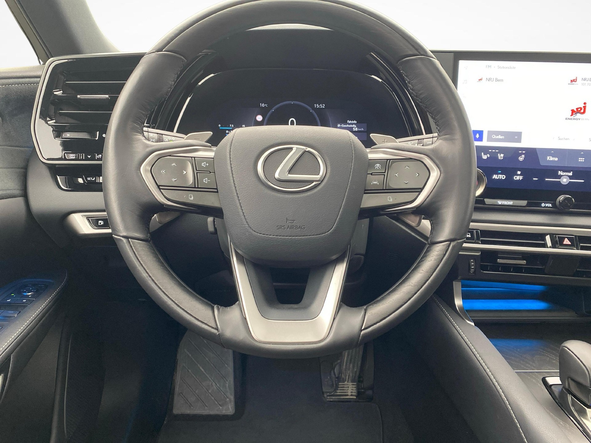 LEXUS RX 450h+ Excellence-image-10
