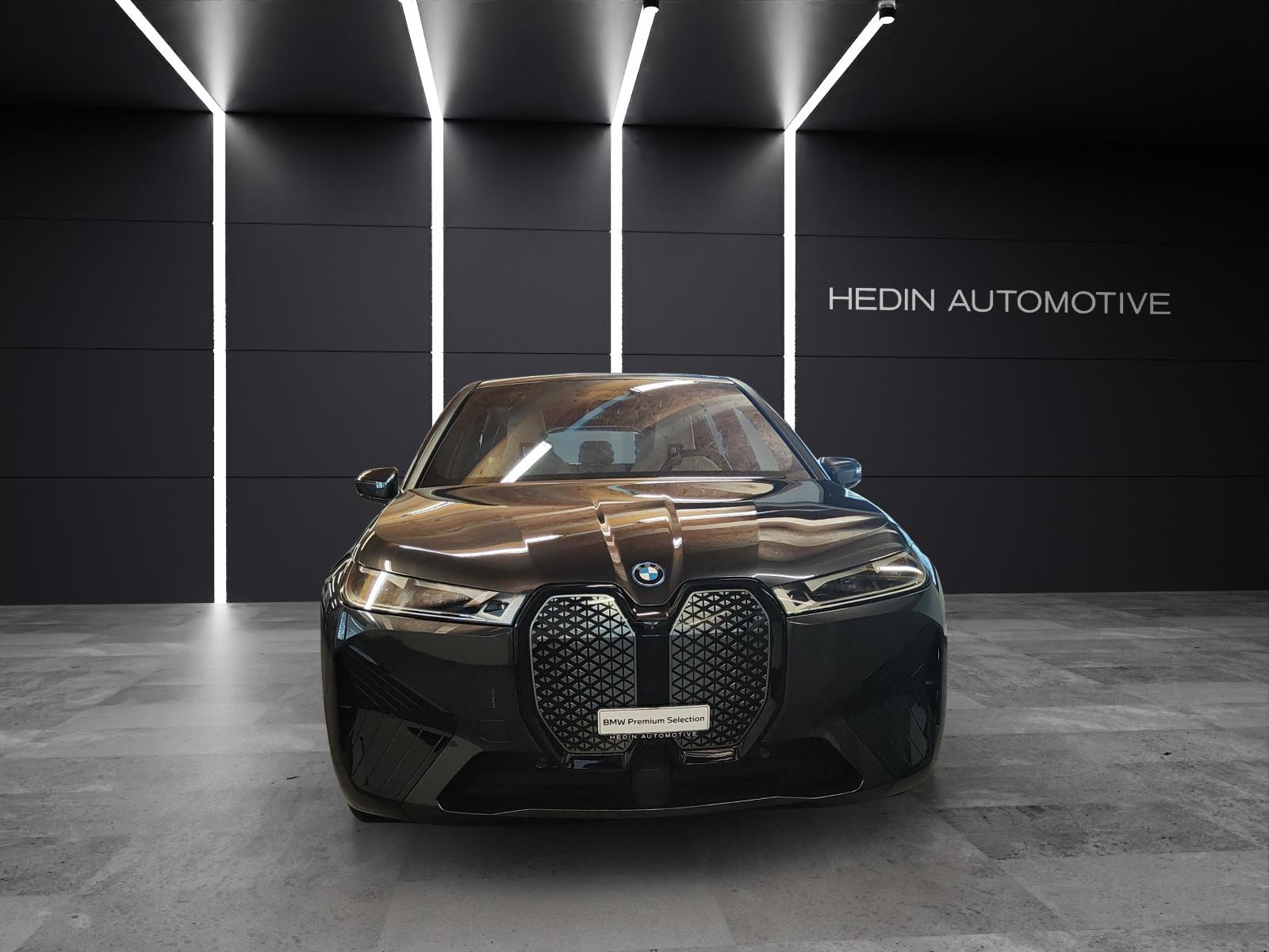 BMW iX xDrive50-image-7