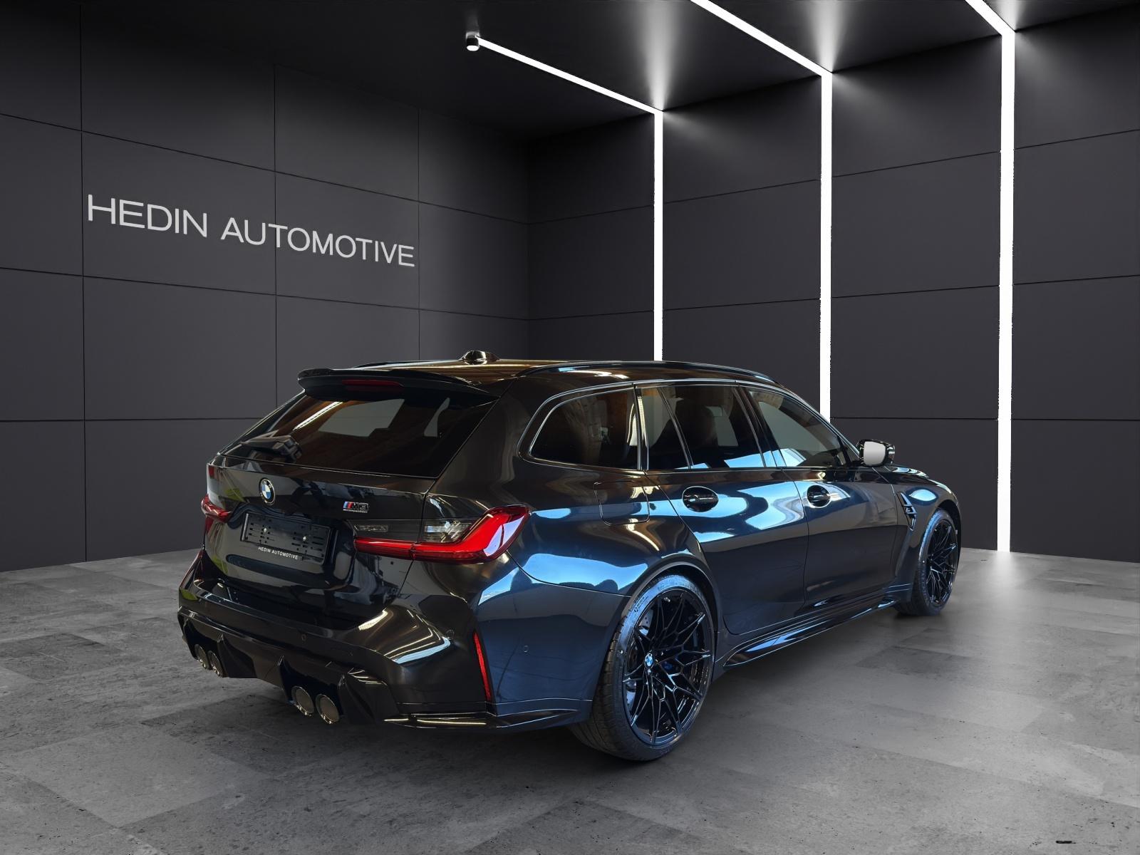 BMW M3 Competition xDrive Touring-image-4