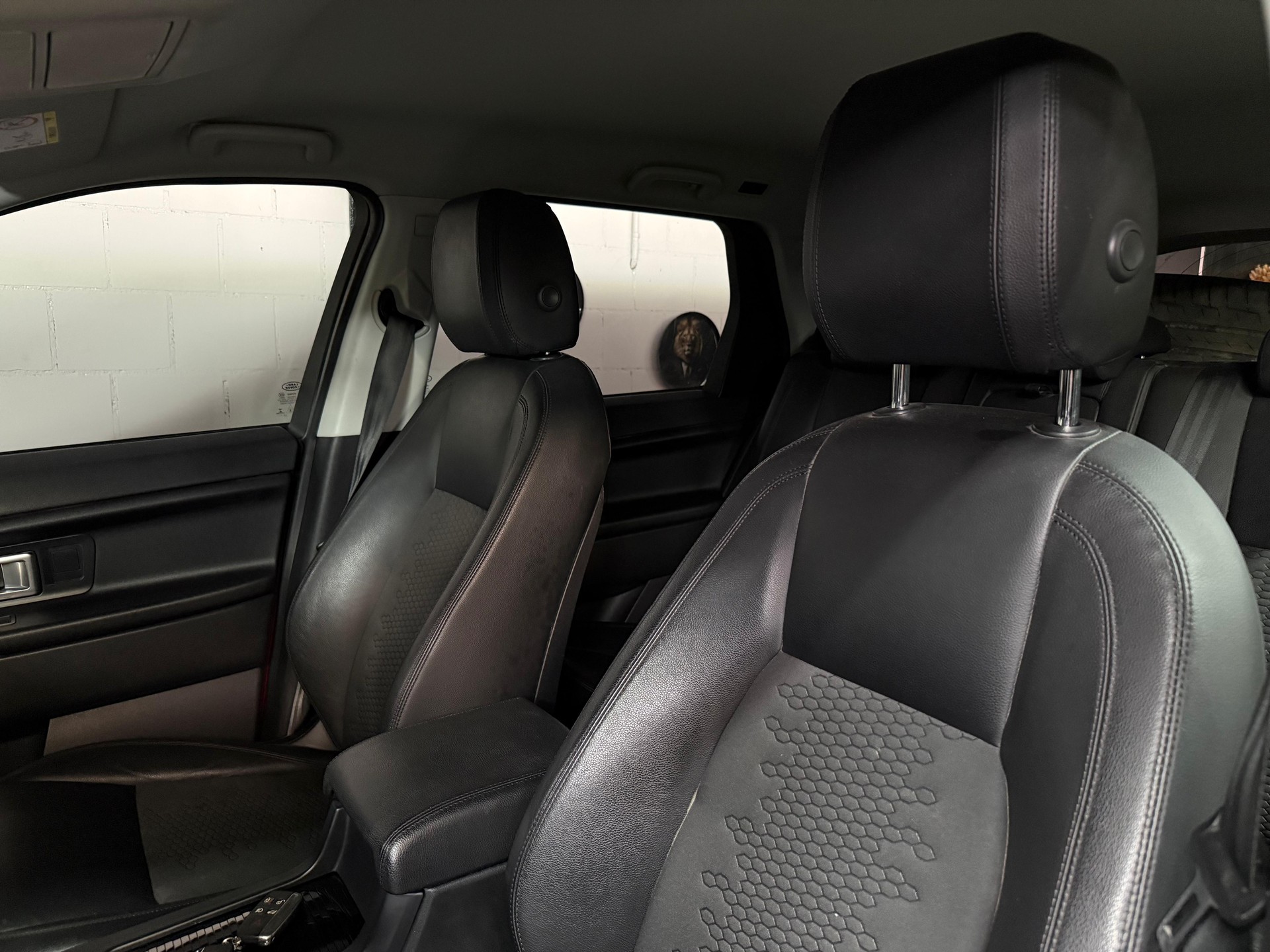 LAND ROVER Discovery Sport 2.0 TD4 Pure AT9-image-9