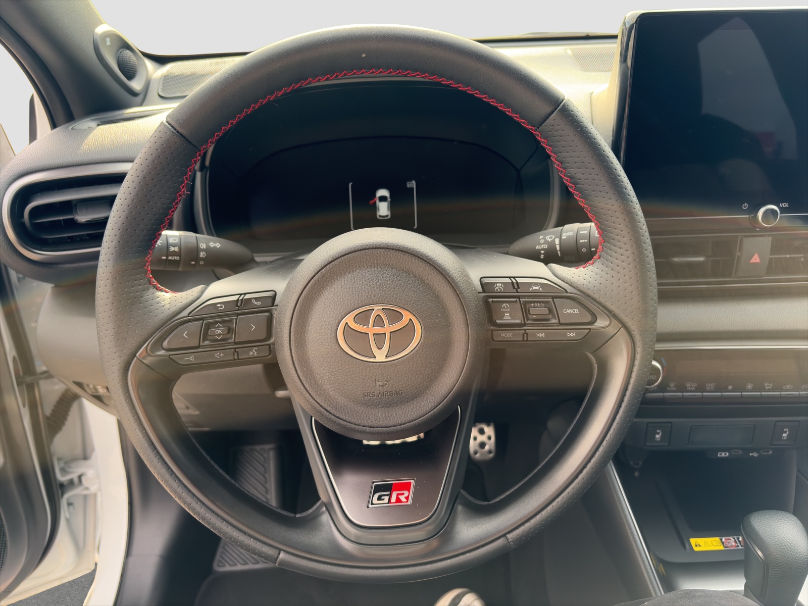 TOYOTA Yaris 1.5 VVT-i HSD GR Sport-image-12