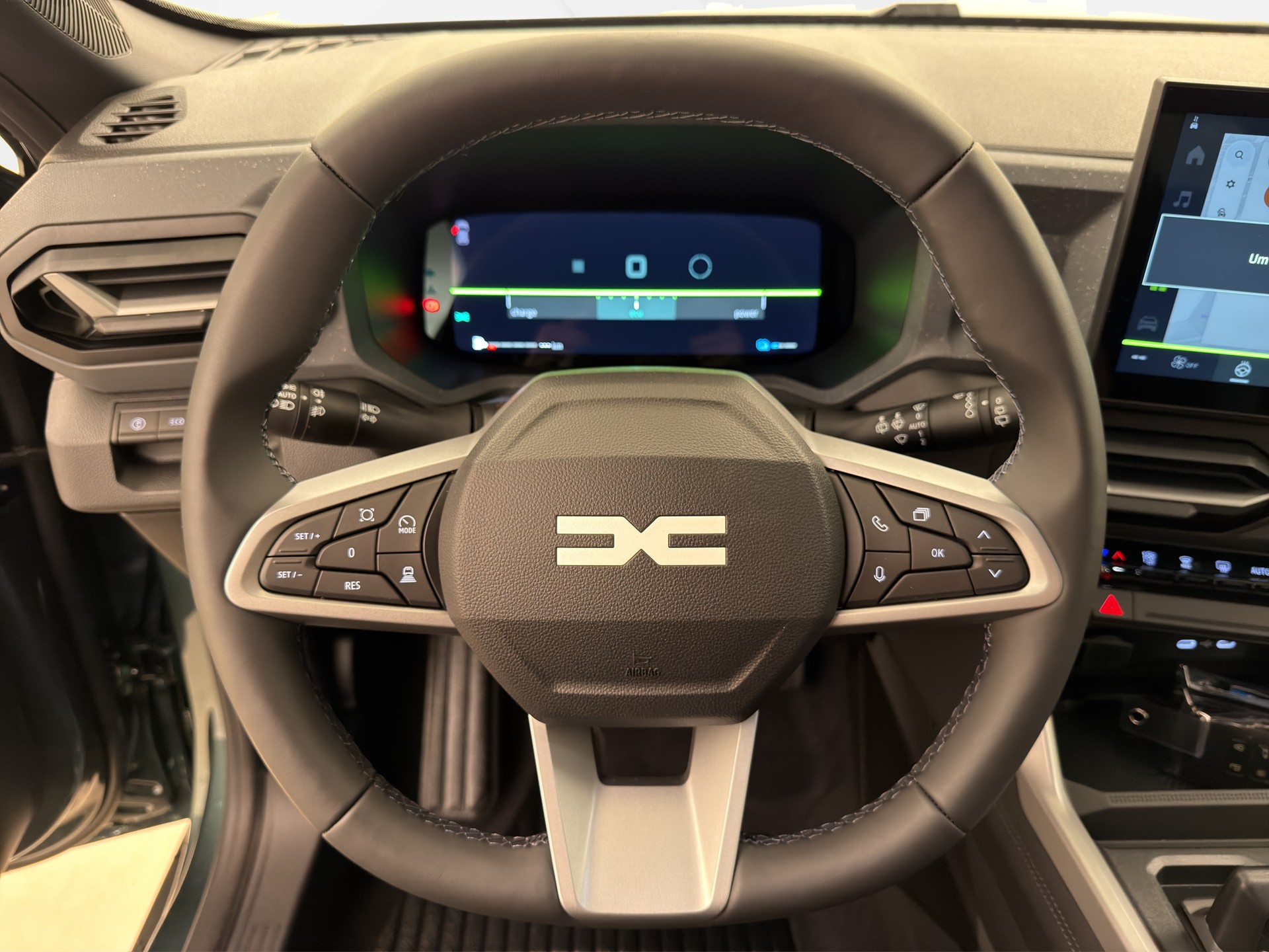 DACIA Bigster 1.8 Hybrid Journey-image-8