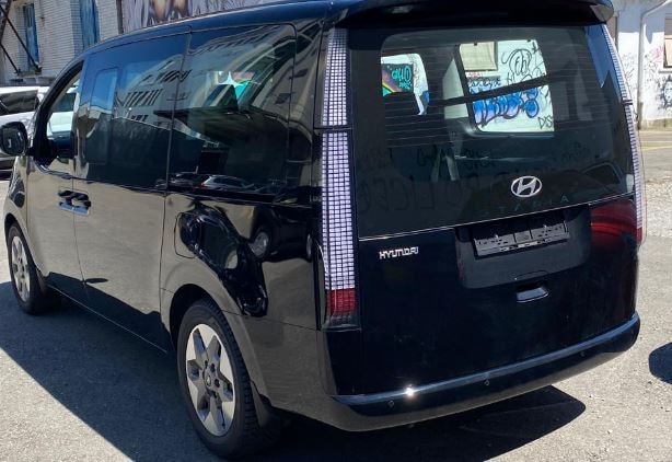 HYUNDAI Staria Premium 1.6 T-GDi HEV Vertex A *swiss*-image-2