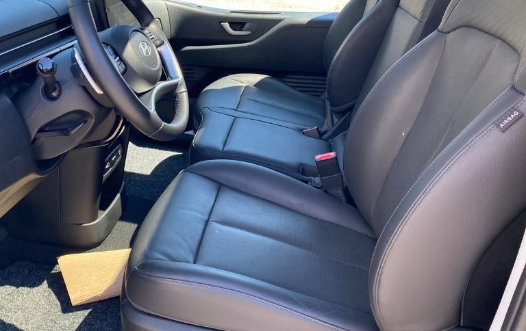 HYUNDAI Staria Premium 1.6 T-GDi HEV Vertex A *swiss*-image-3