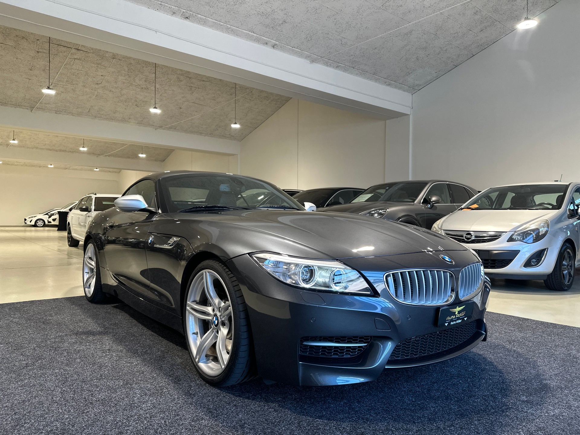 BMW Z4 sDrive35is DKG-image-14