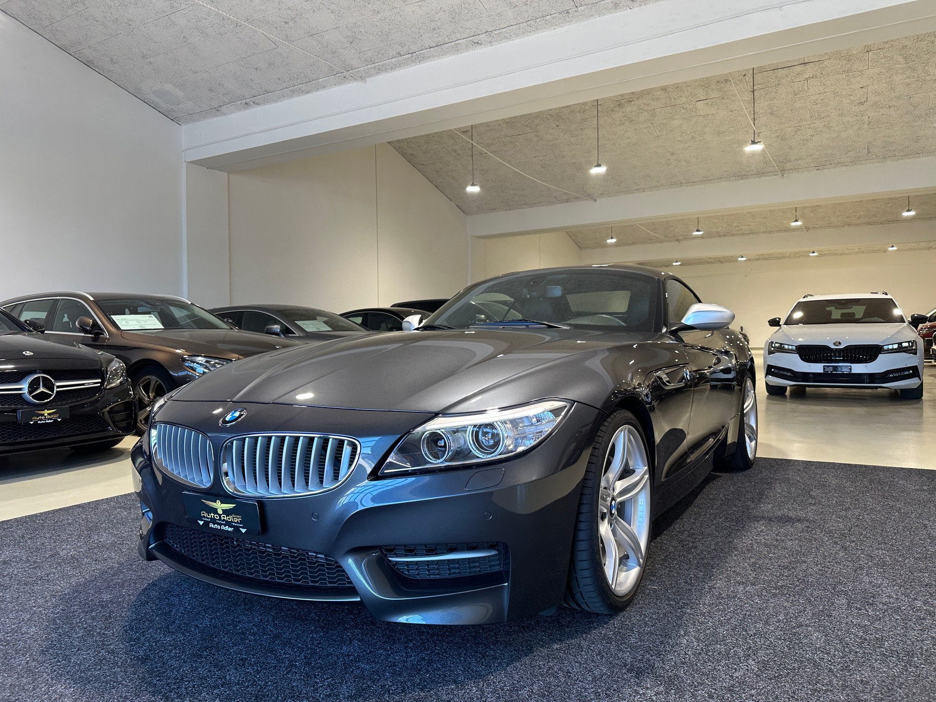BMW Z4 sDrive35is DKG-image-2