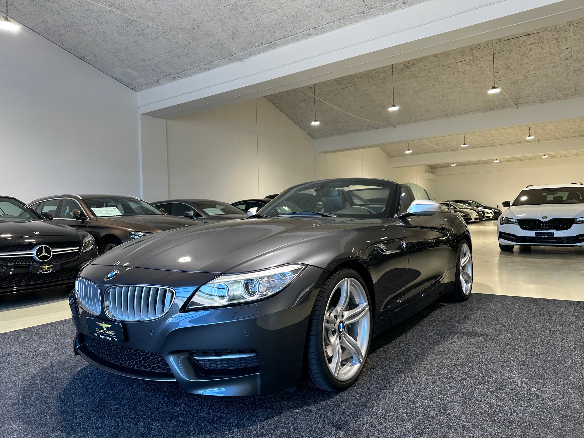 BMW Z4 sDrive35is DKG-image-3