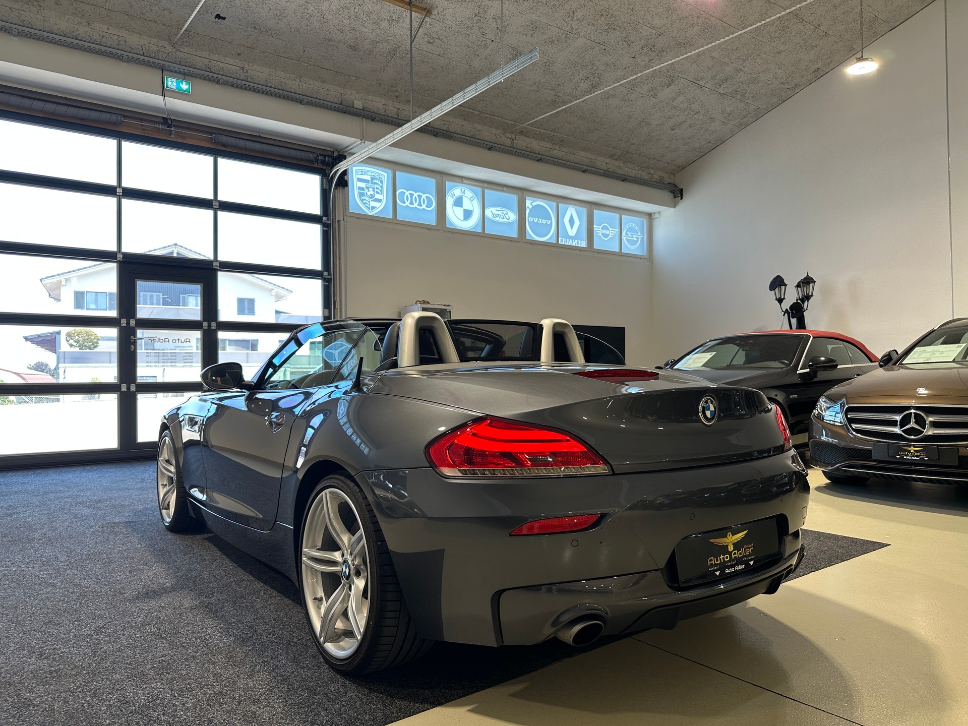 BMW Z4 sDrive35is DKG-image-9