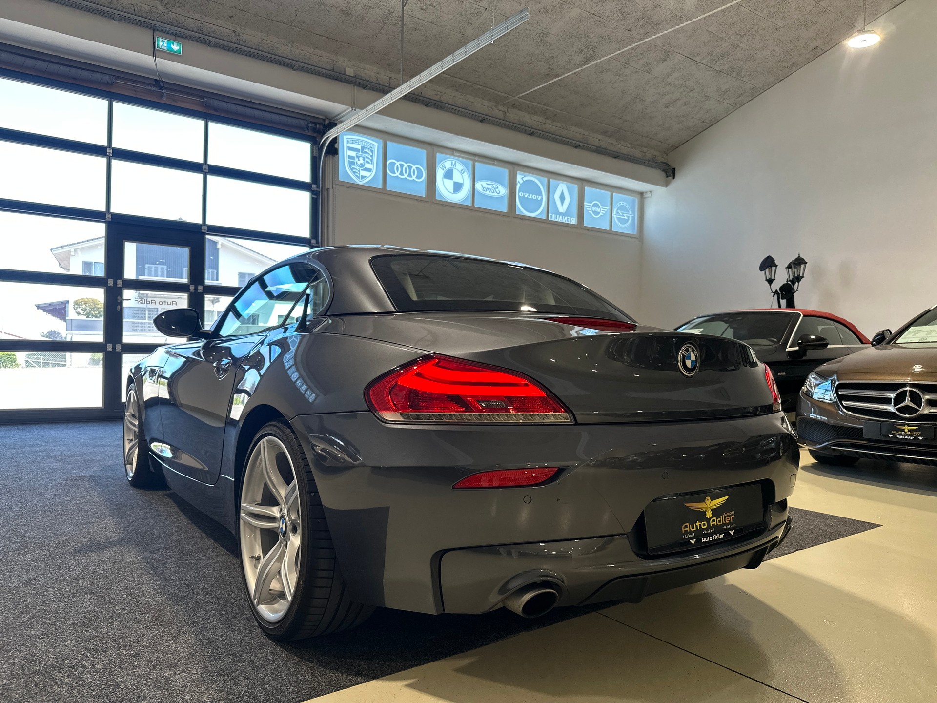 BMW Z4 sDrive35is DKG-image-8