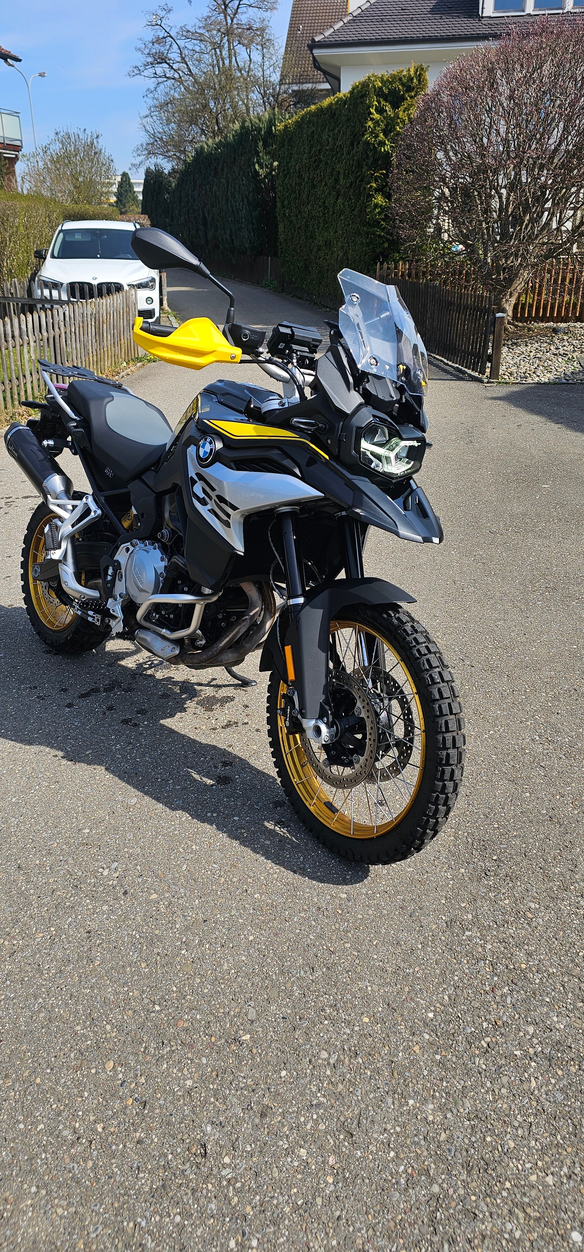 BMW F 850 GS-image-1