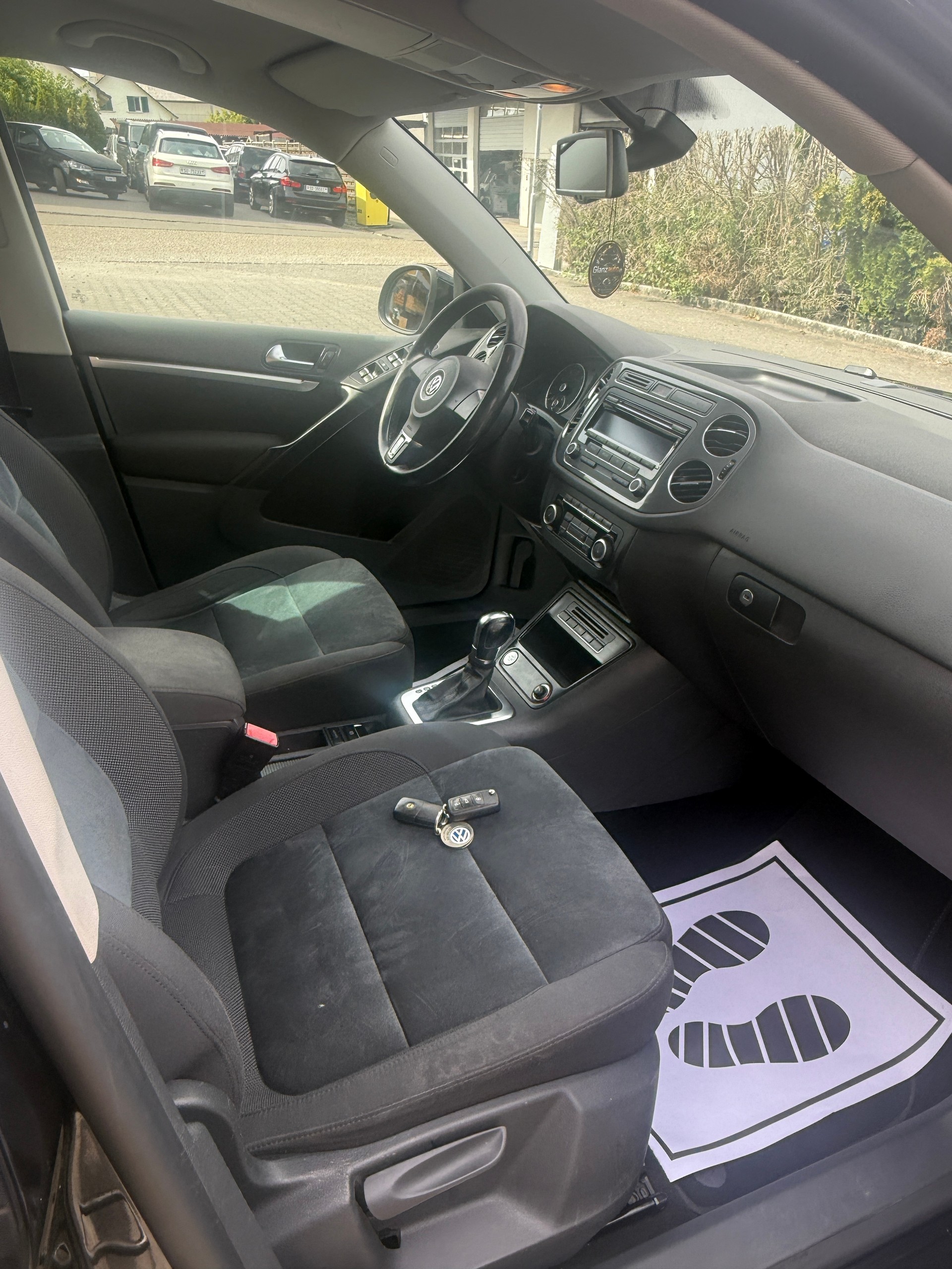 VW Tiguan 2.0 TSI Sport&Style 4Motion DSG-image-11