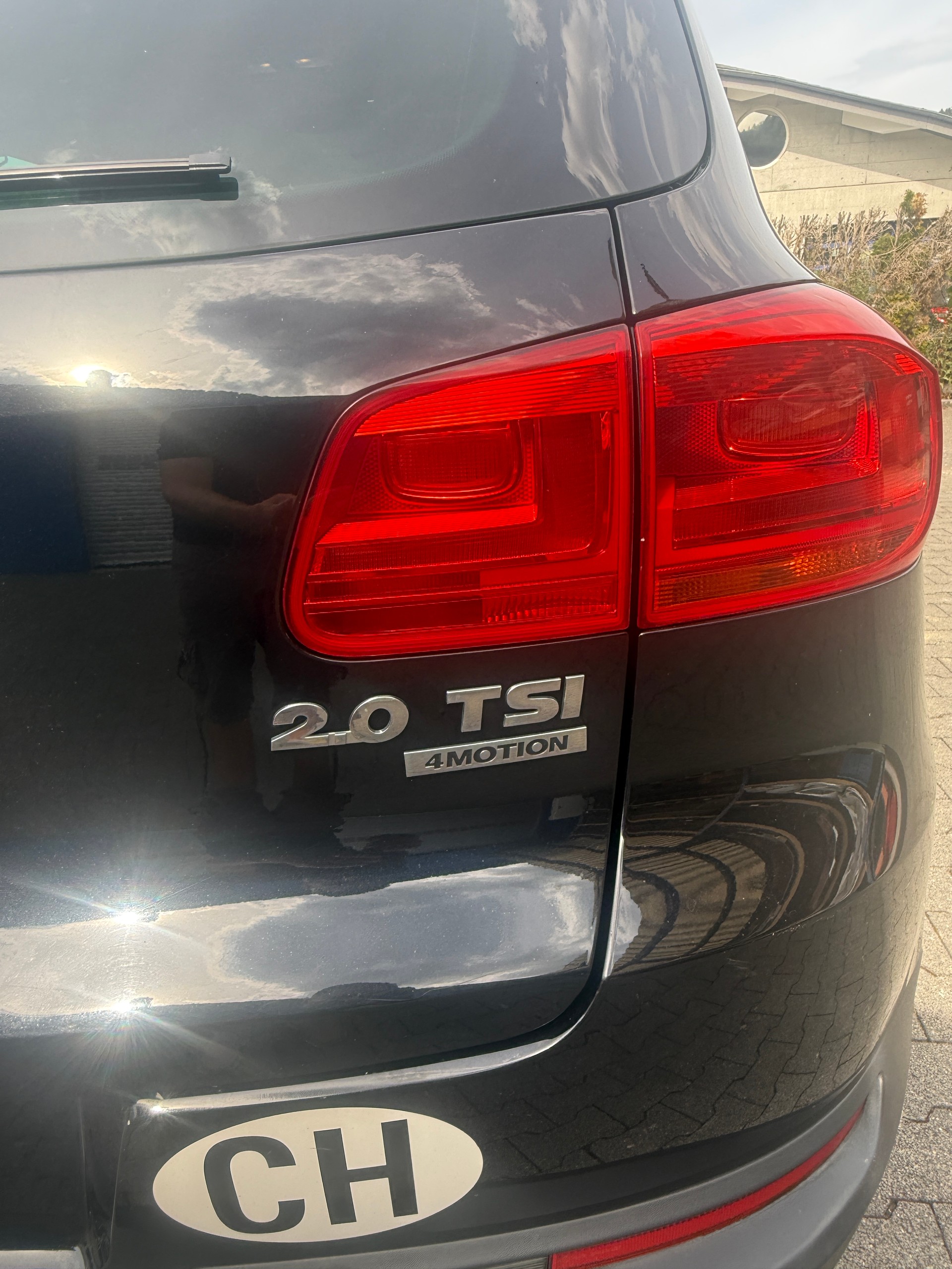 VW Tiguan 2.0 TSI Sport&Style 4Motion DSG-image-17