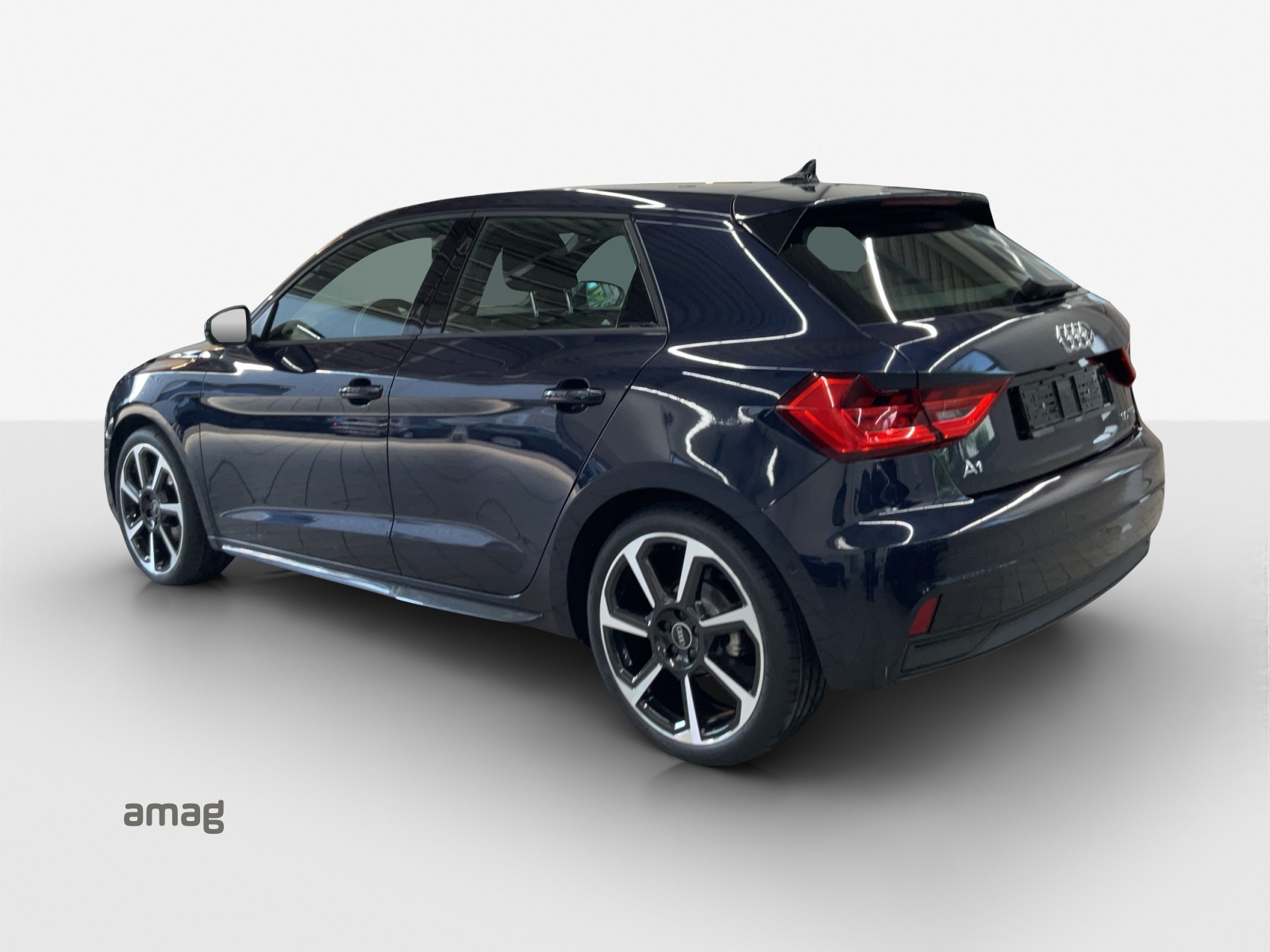 AUDI A1 Sportback 30 TFSI Attraction S-tronic-image-2