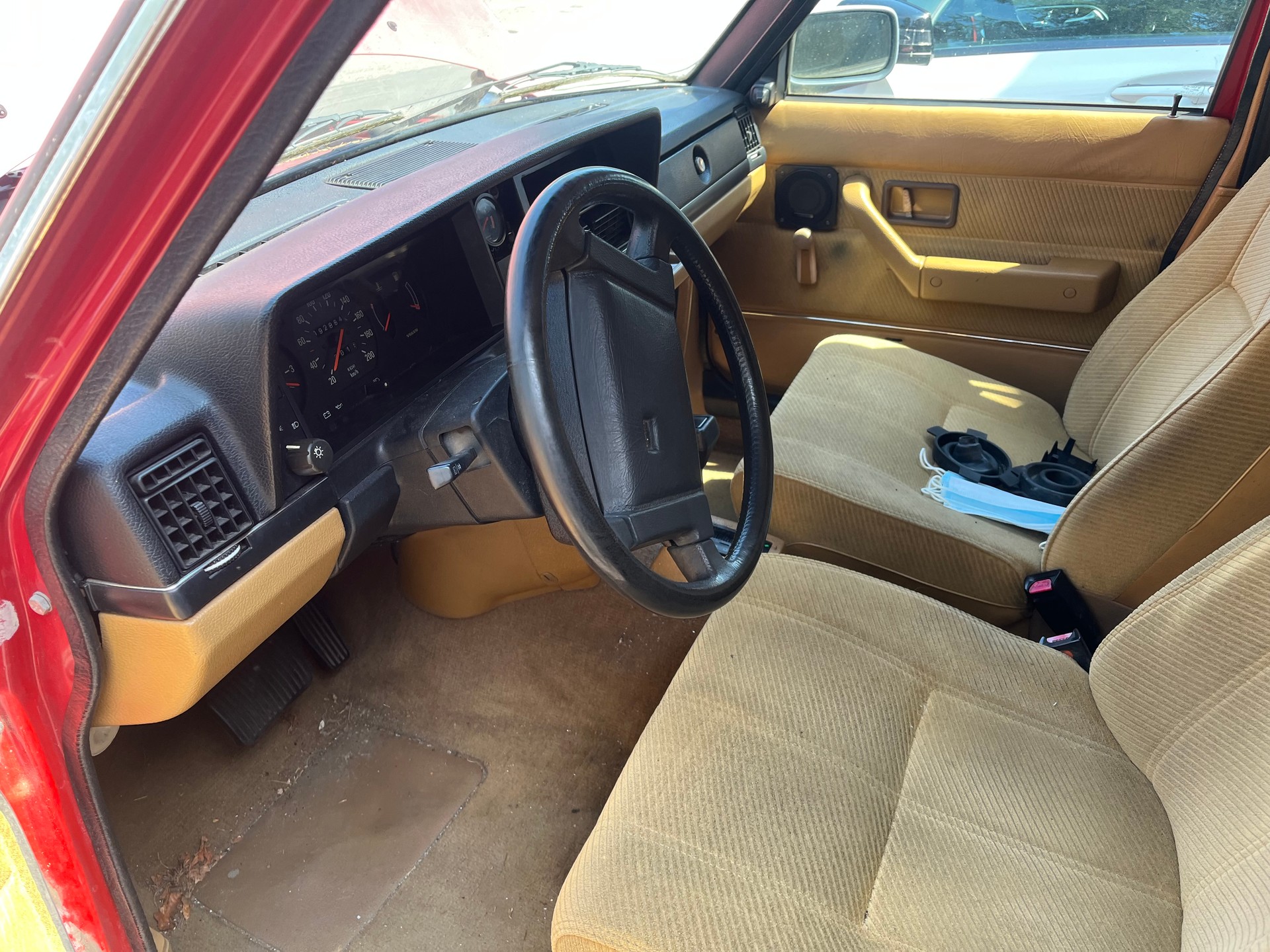 VOLVO 240 2.3 GLT (GL)-image-8