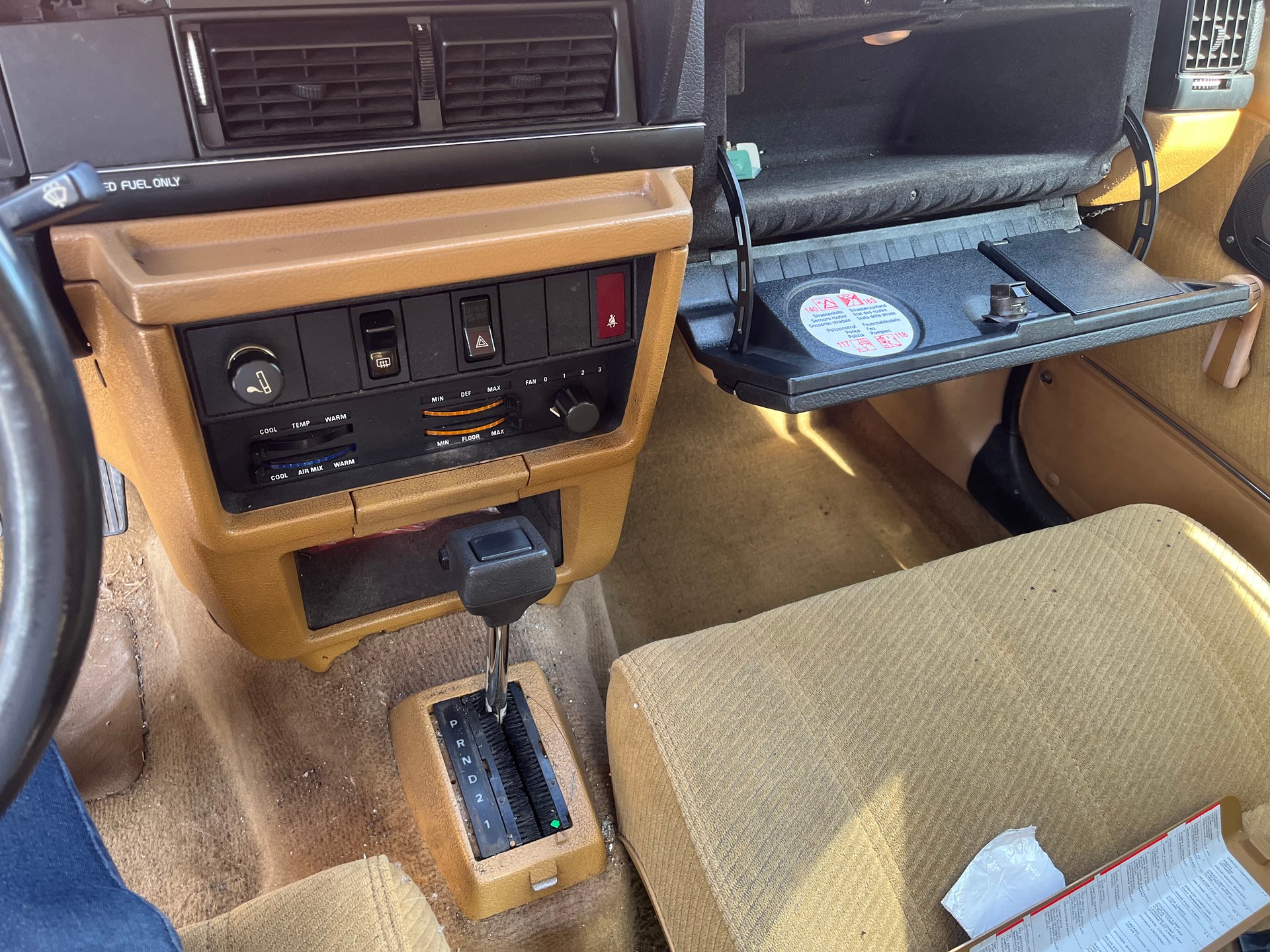 VOLVO 240 2.3 GLT (GL)-image-6