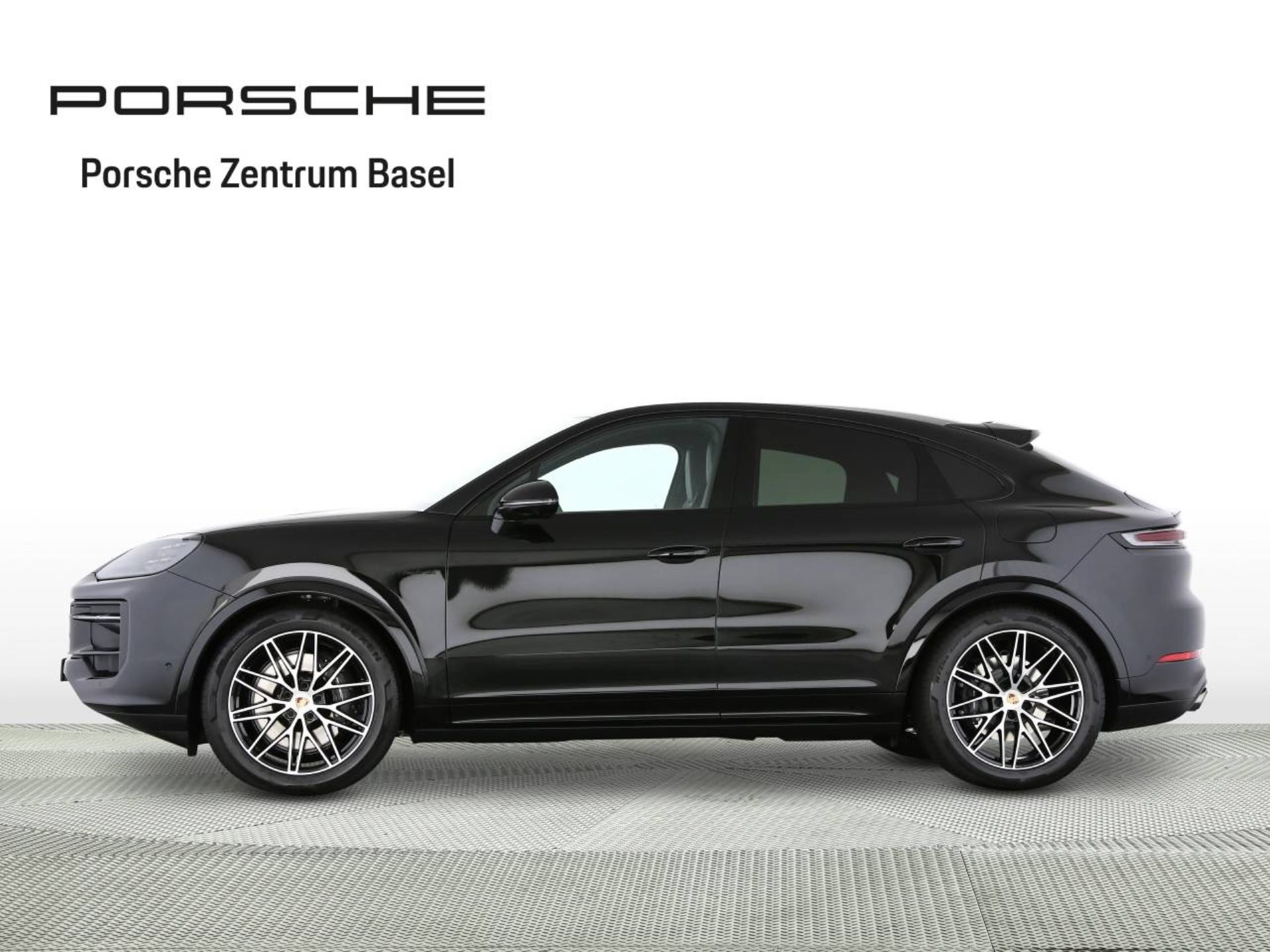 PORSCHE Cayenne E-Hybrid Coupé Black Edition-showroom-element-1
