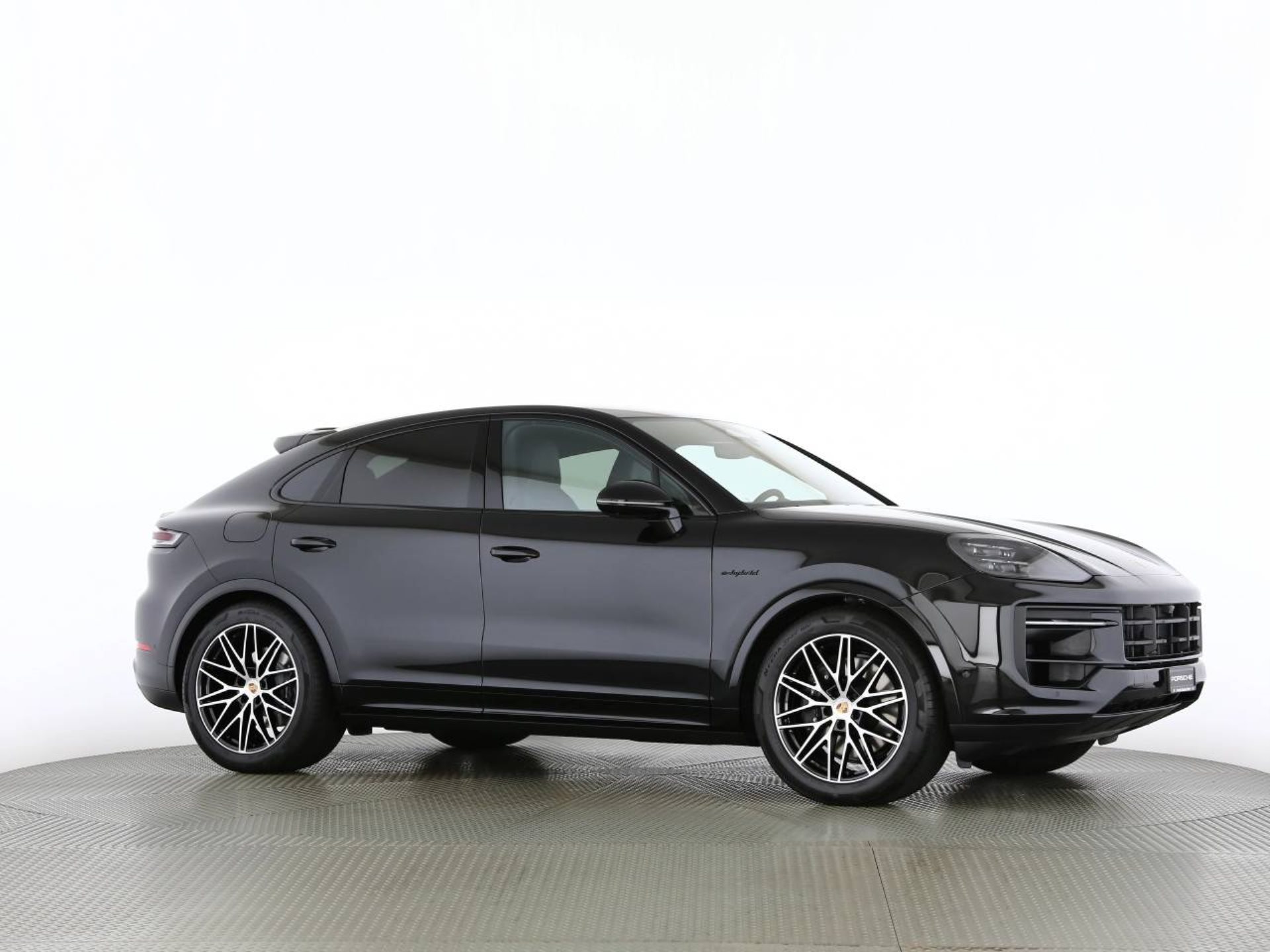 PORSCHE Cayenne E-Hybrid Coupé Black Edition-image-24