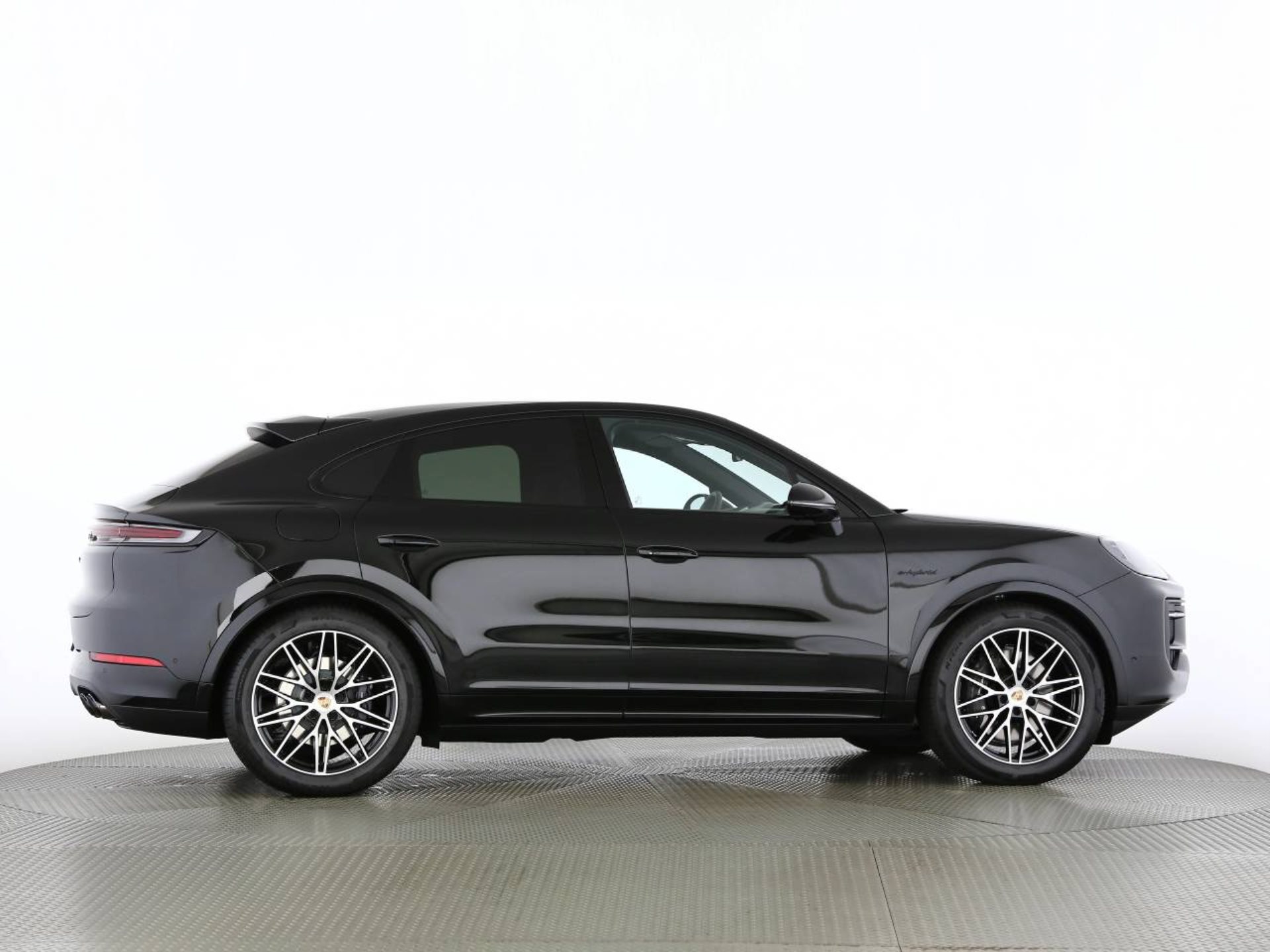 PORSCHE Cayenne E-Hybrid Coupé Black Edition-image-21