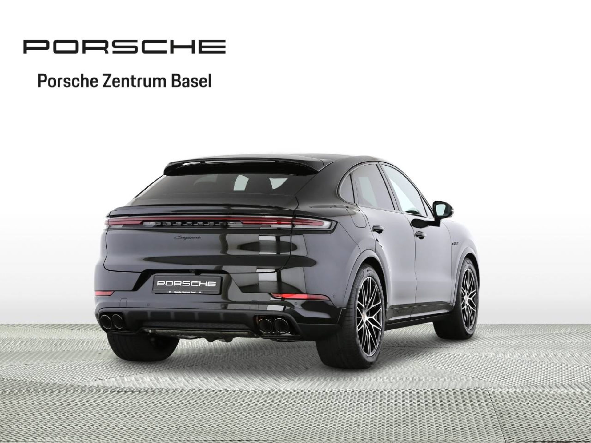 PORSCHE Cayenne E-Hybrid Coupé Black Edition-showroom-element-2