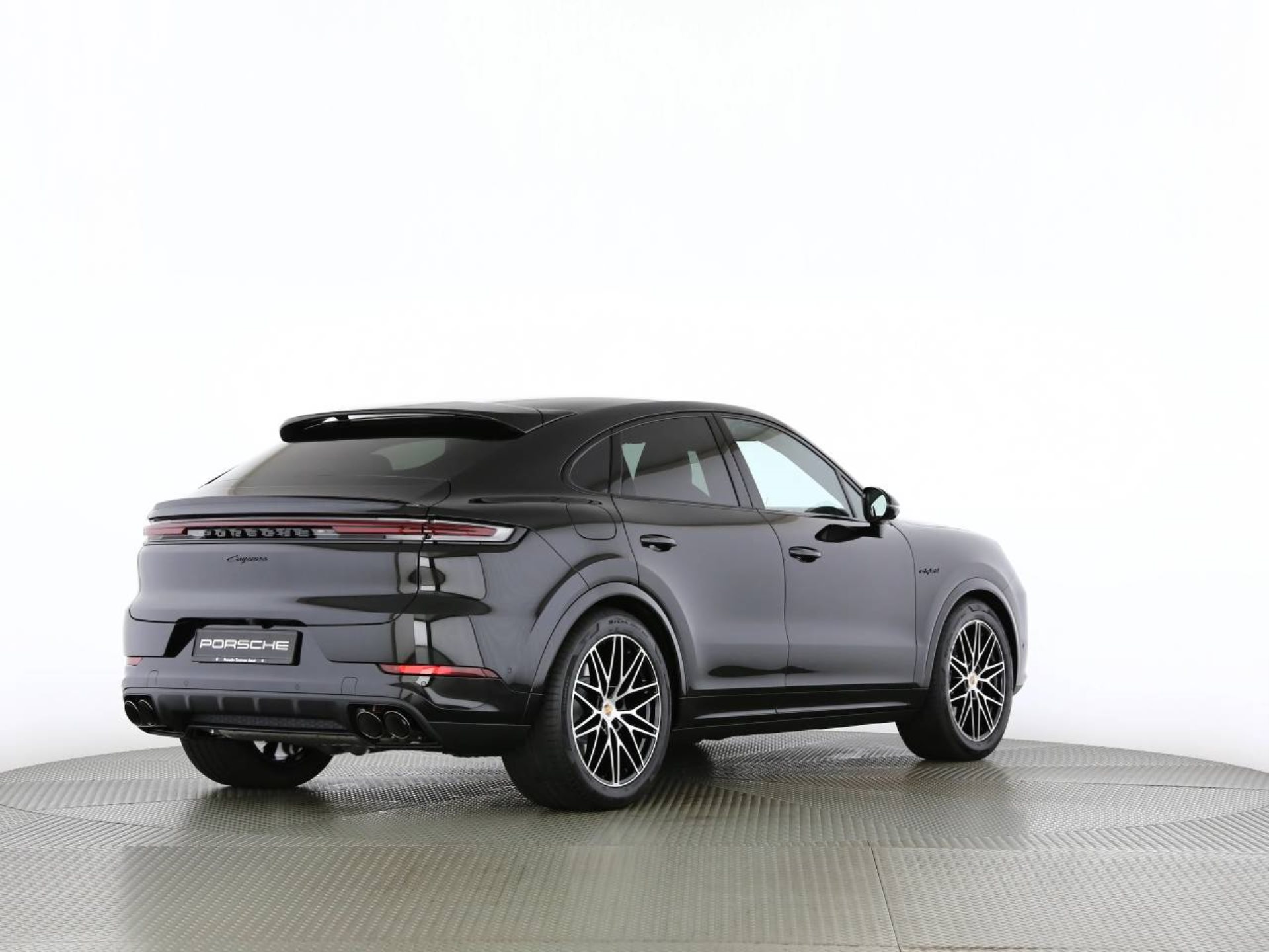 PORSCHE Cayenne E-Hybrid Coupé Black Edition-image-18