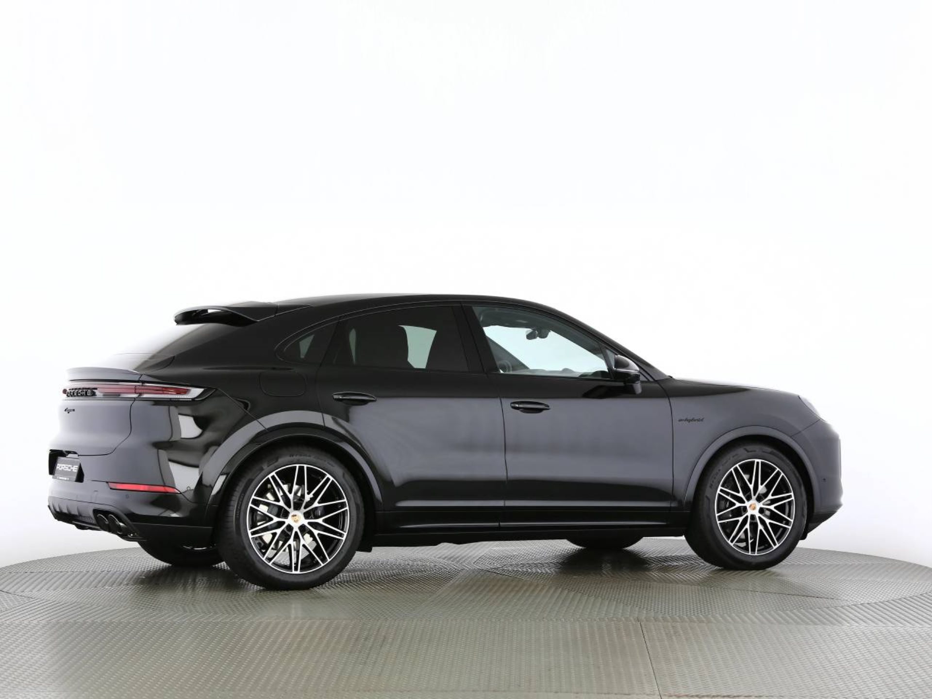 PORSCHE Cayenne E-Hybrid Coupé Black Edition-image-20
