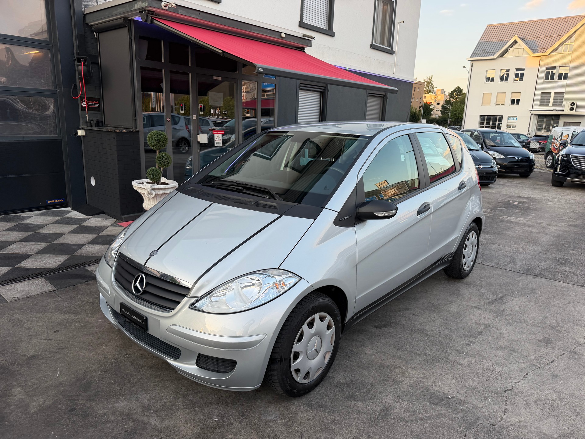 MERCEDES-BENZ A 170 Classic-showroom-element-3