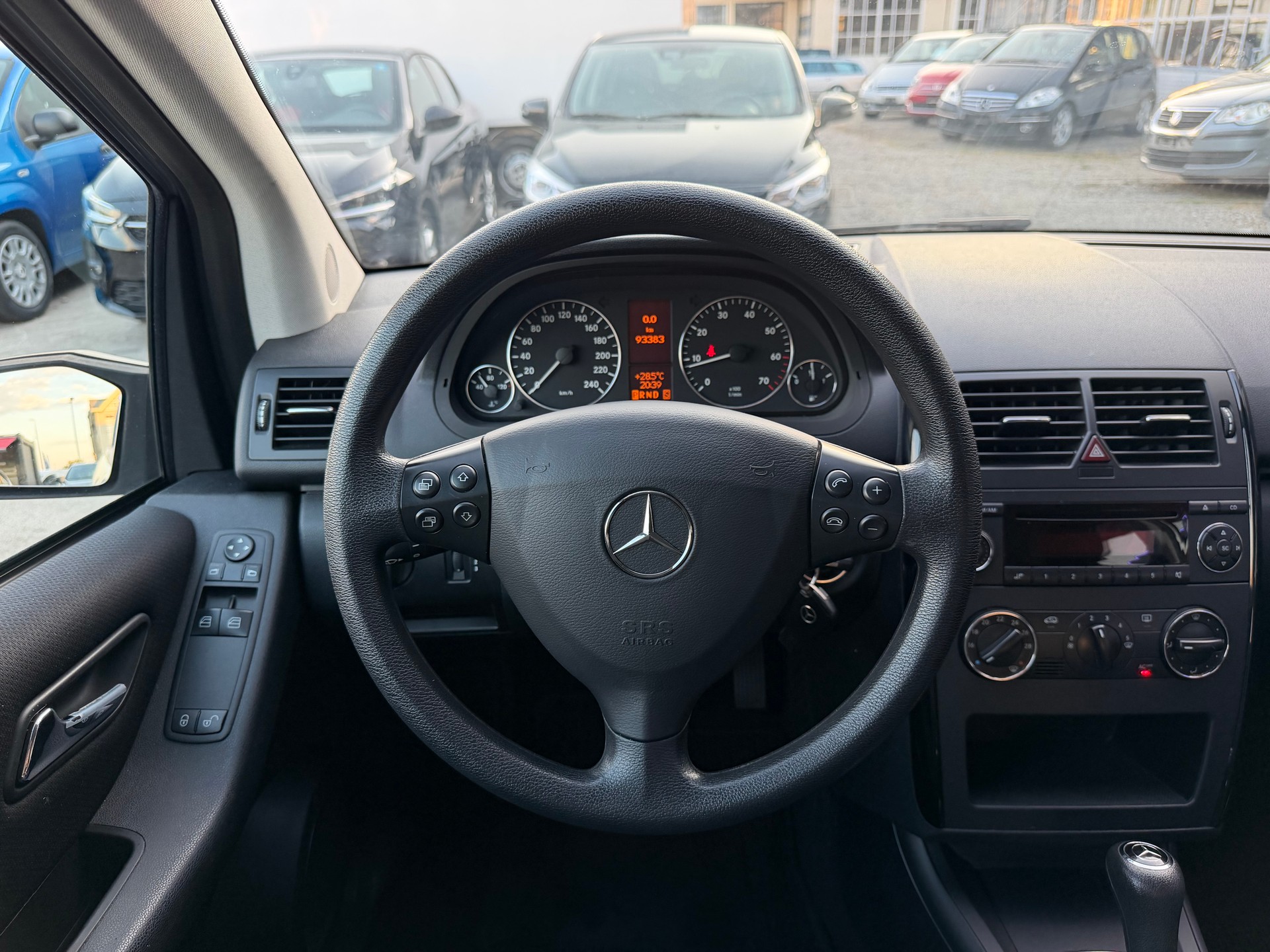 MERCEDES-BENZ A 170 Classic-image-13