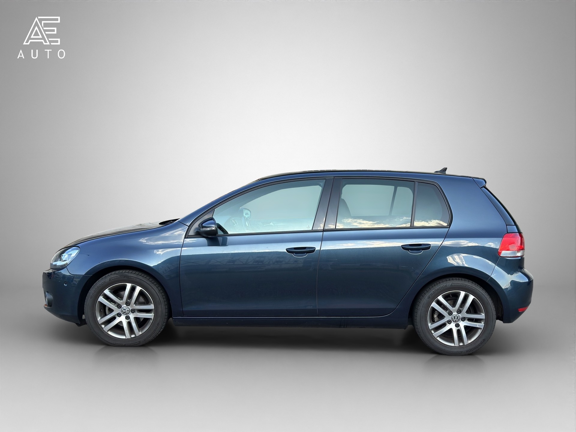 VW Golf 2.0 TDI Highline DSG-image-3