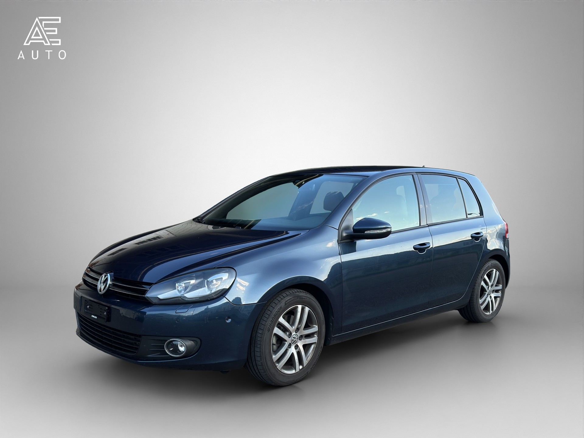 VW Golf 2.0 TDI Highline DSG-image-2