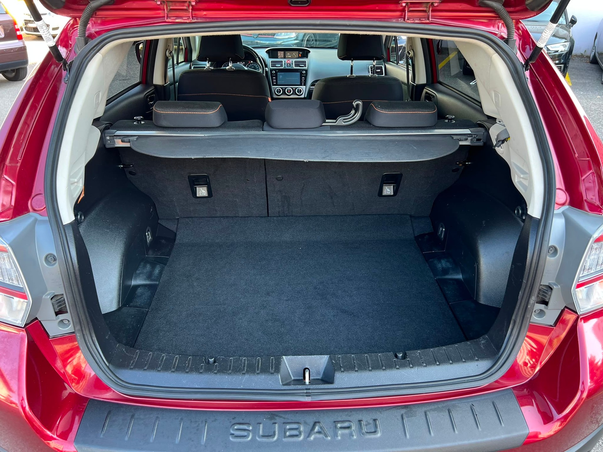 SUBARU XV 2.0 Swiss Three AWD CVT-image-11
