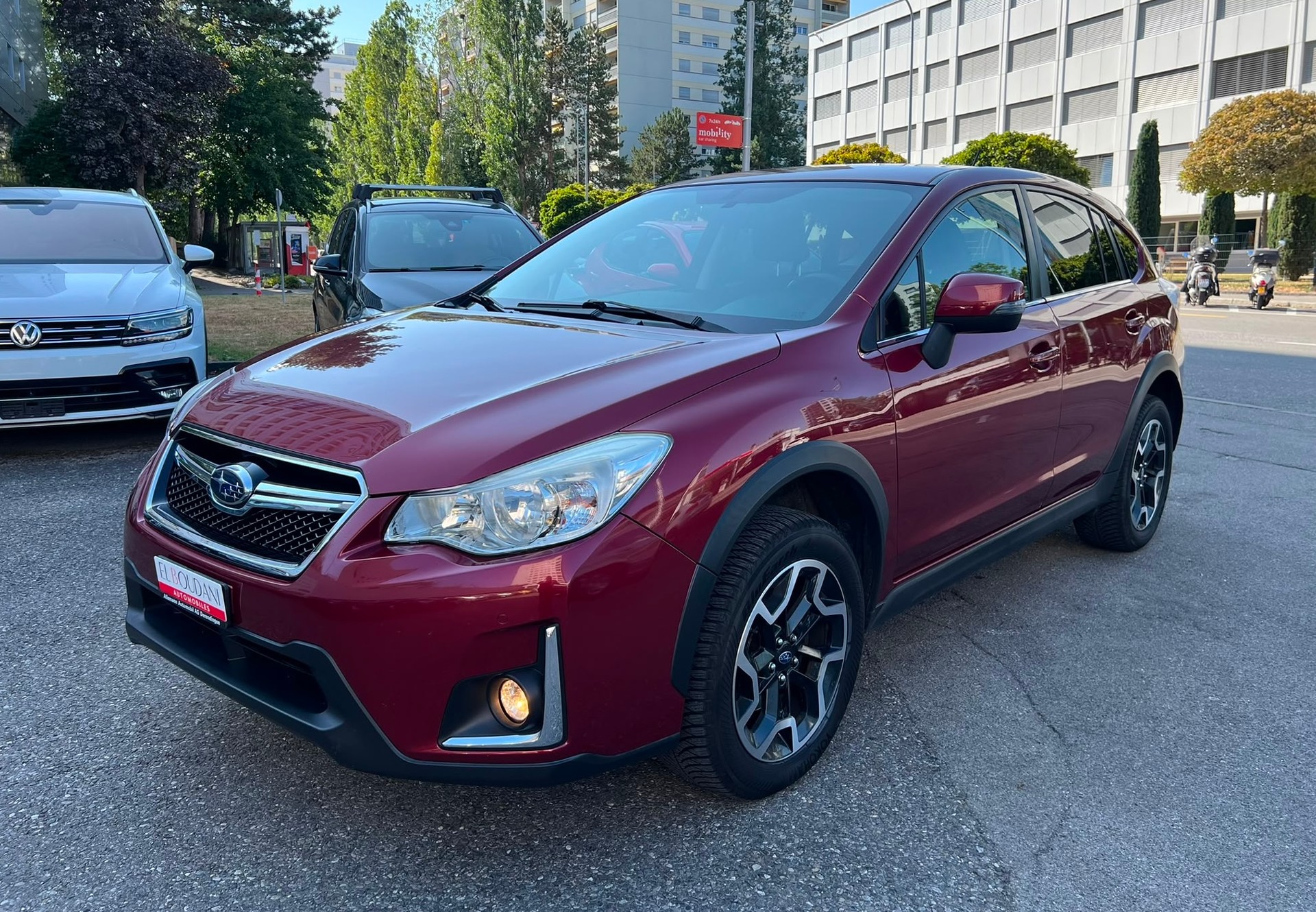 SUBARU XV 2.0 Swiss Three AWD CVT-image-0