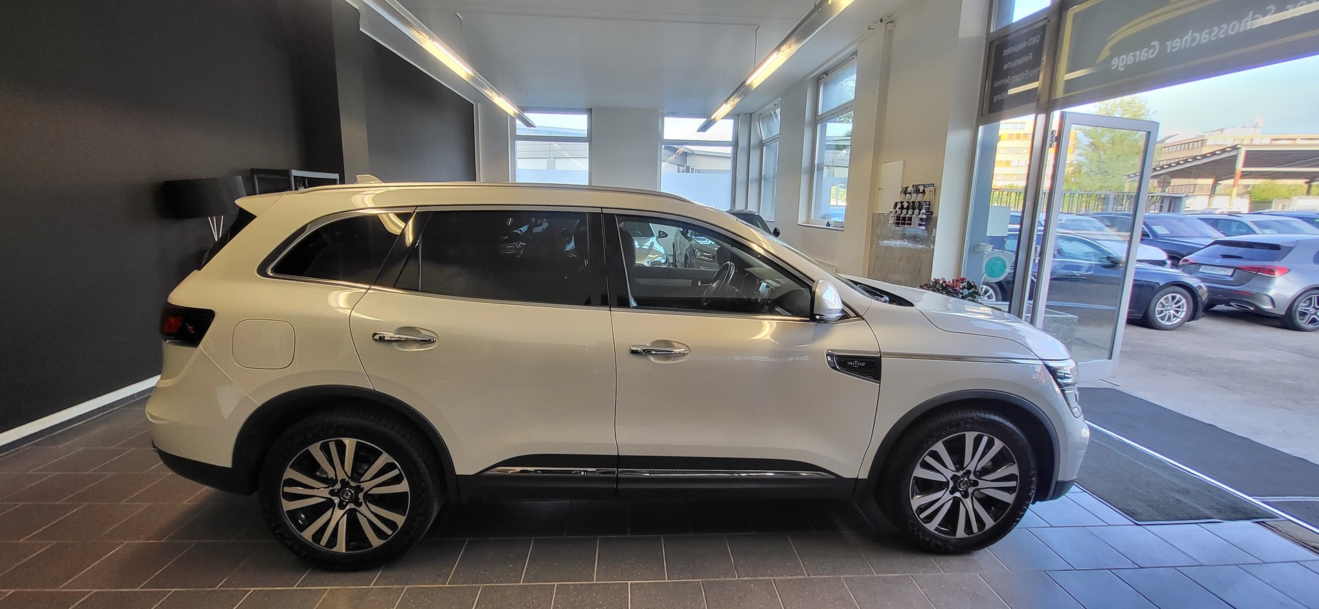 RENAULT Koleos 2.0 dCi Initiale Paris 4WD Xtronic CVT-image-12