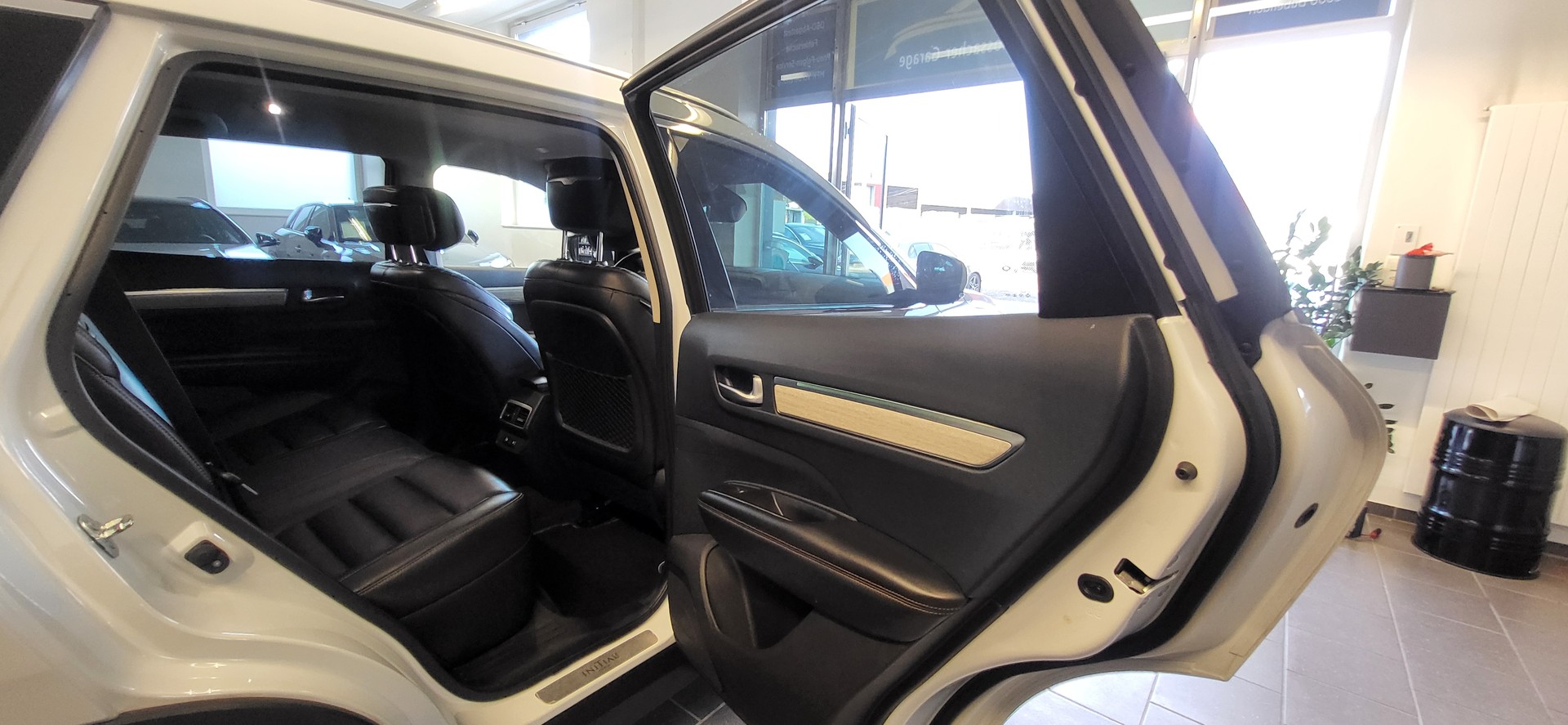 RENAULT Koleos 2.0 dCi Initiale Paris 4WD Xtronic CVT-image-10