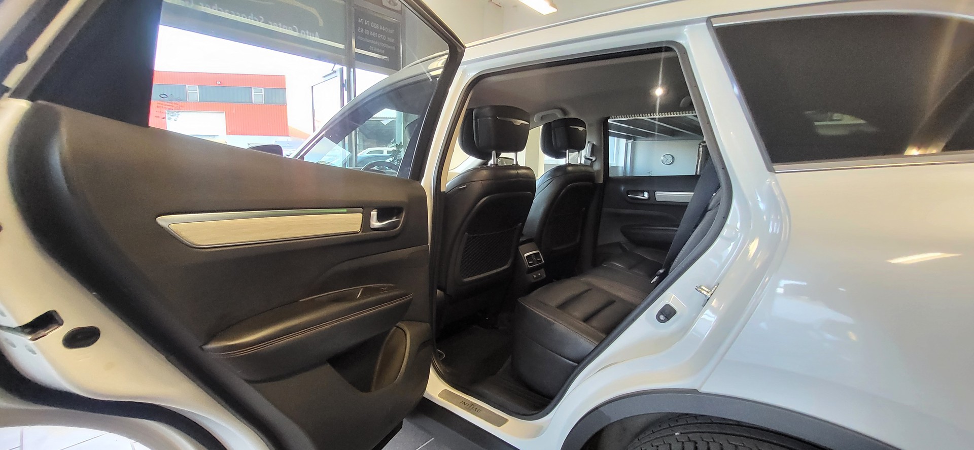 RENAULT Koleos 2.0 dCi Initiale Paris 4WD Xtronic CVT-image-6