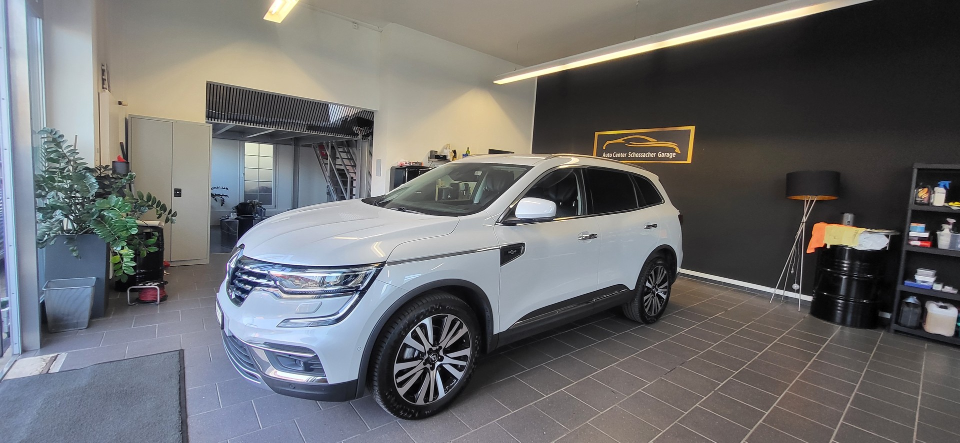 RENAULT Koleos 2.0 dCi Initiale Paris 4WD Xtronic CVT-image-1