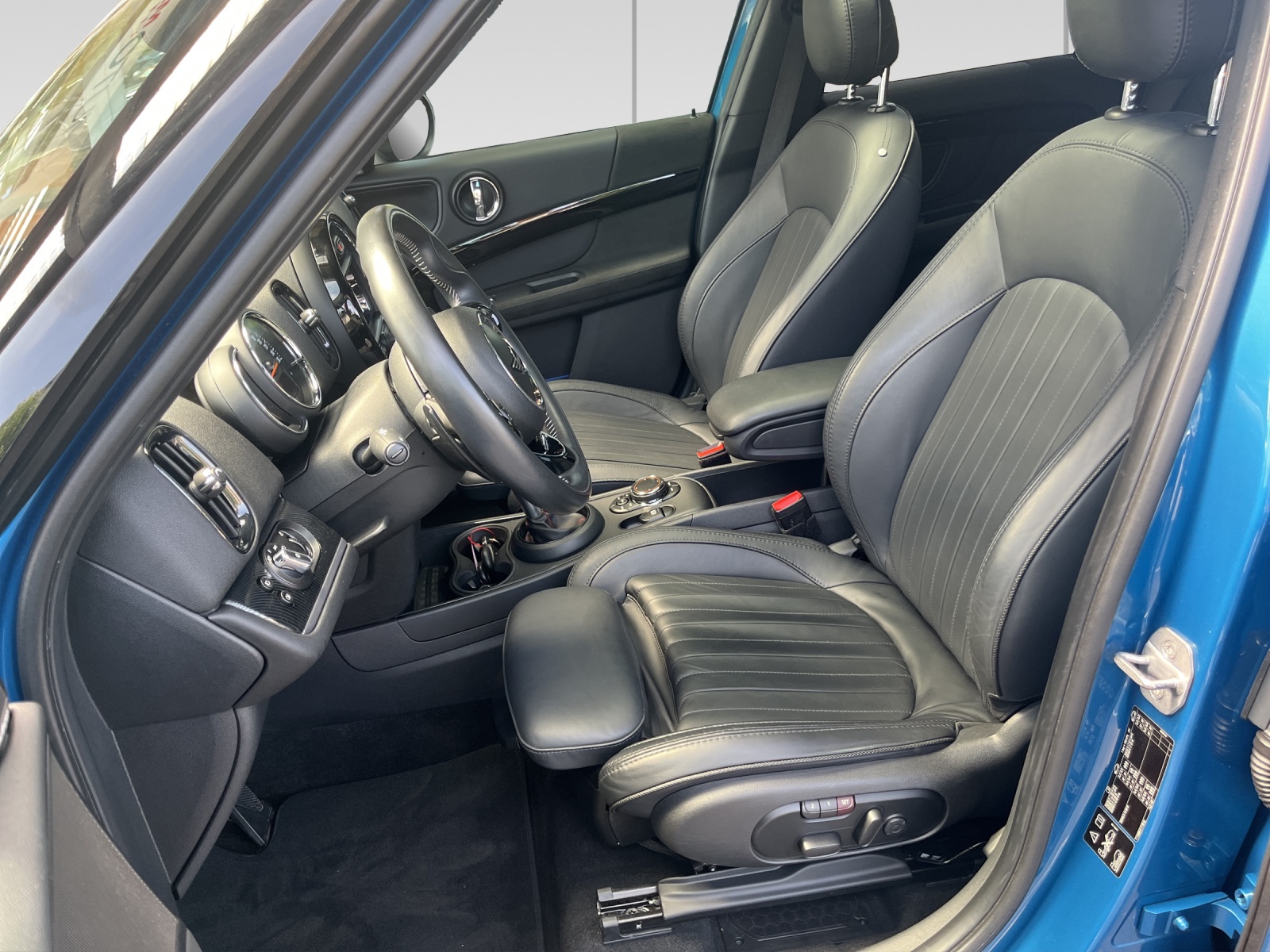 MINI Countryman Cooper S ALL4 Steptronic-image-6