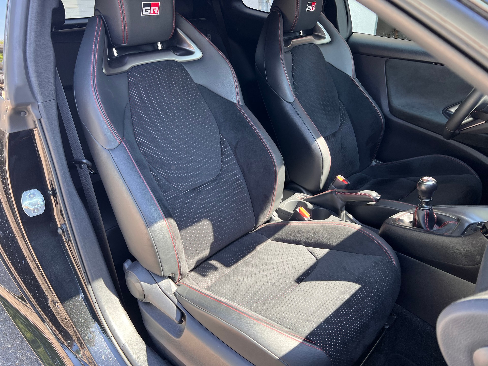TOYOTA GR Yaris 1.6 Turbo Sport 4x4-image-12