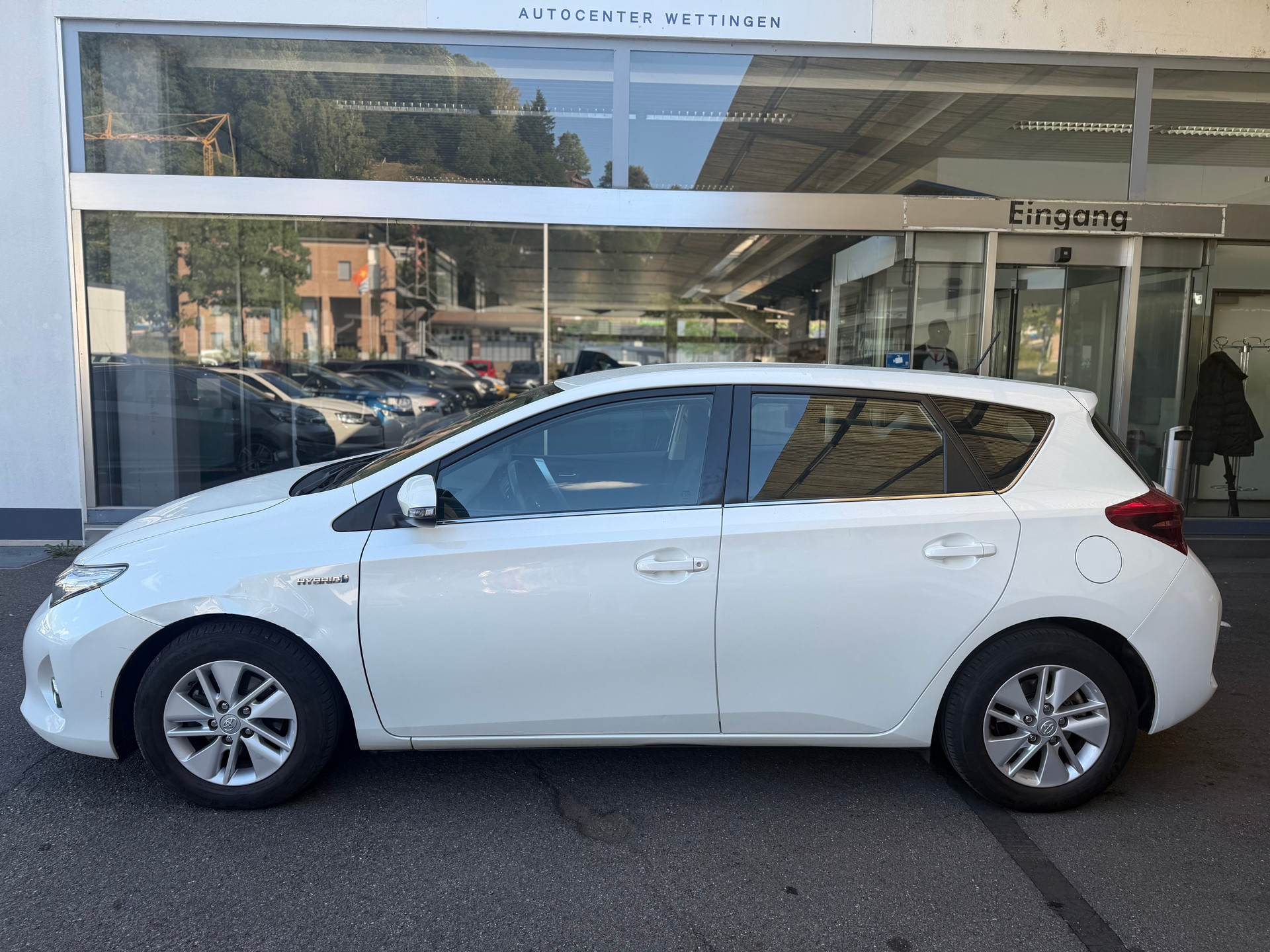 TOYOTA Auris 1.8 16V HSD Linea Luna-image-7