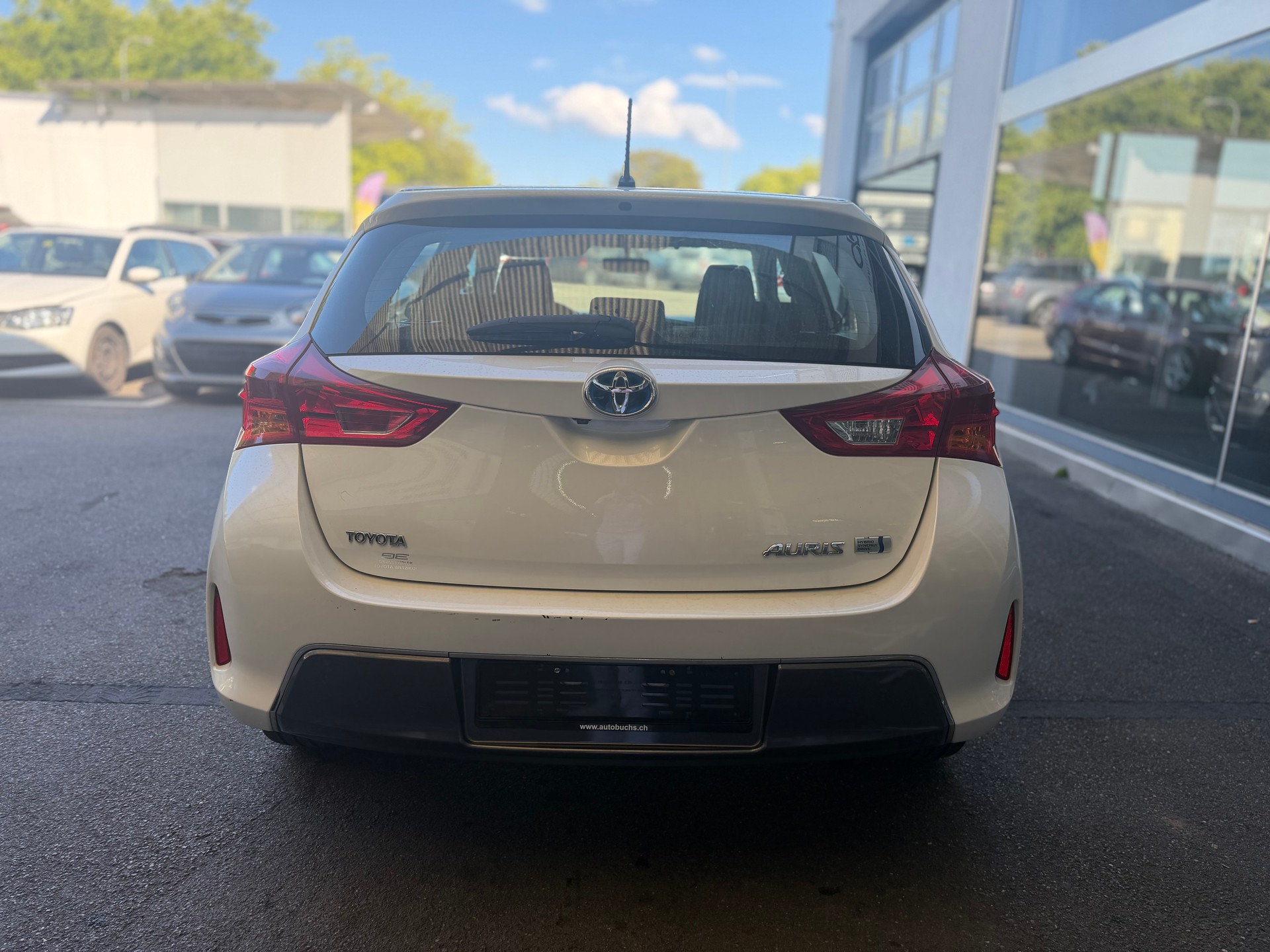 TOYOTA Auris 1.8 16V HSD Linea Luna-image-5