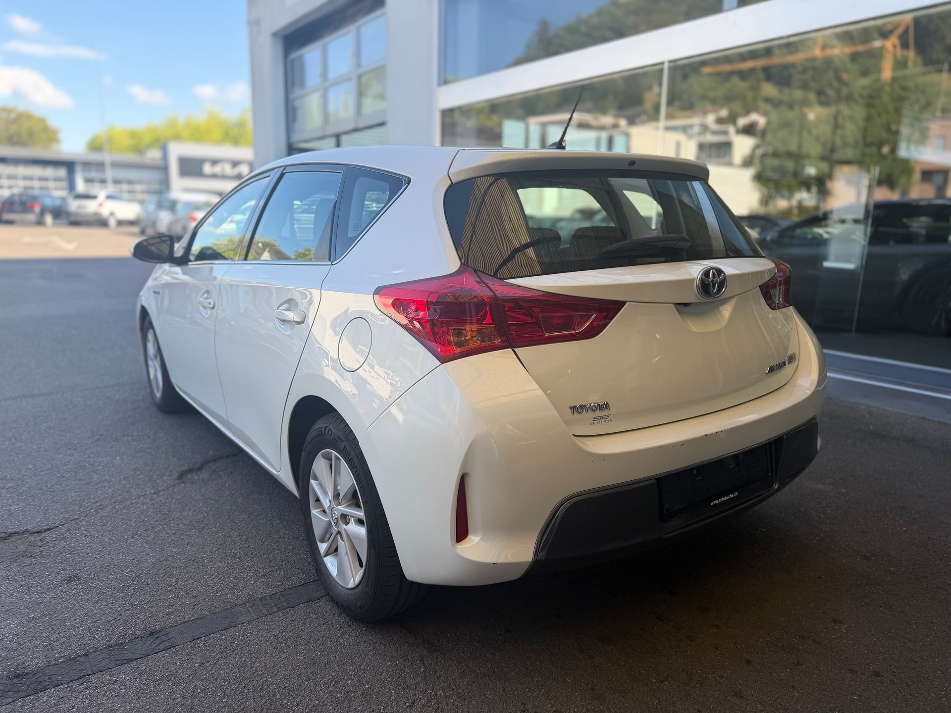 TOYOTA Auris 1.8 16V HSD Linea Luna-image-6