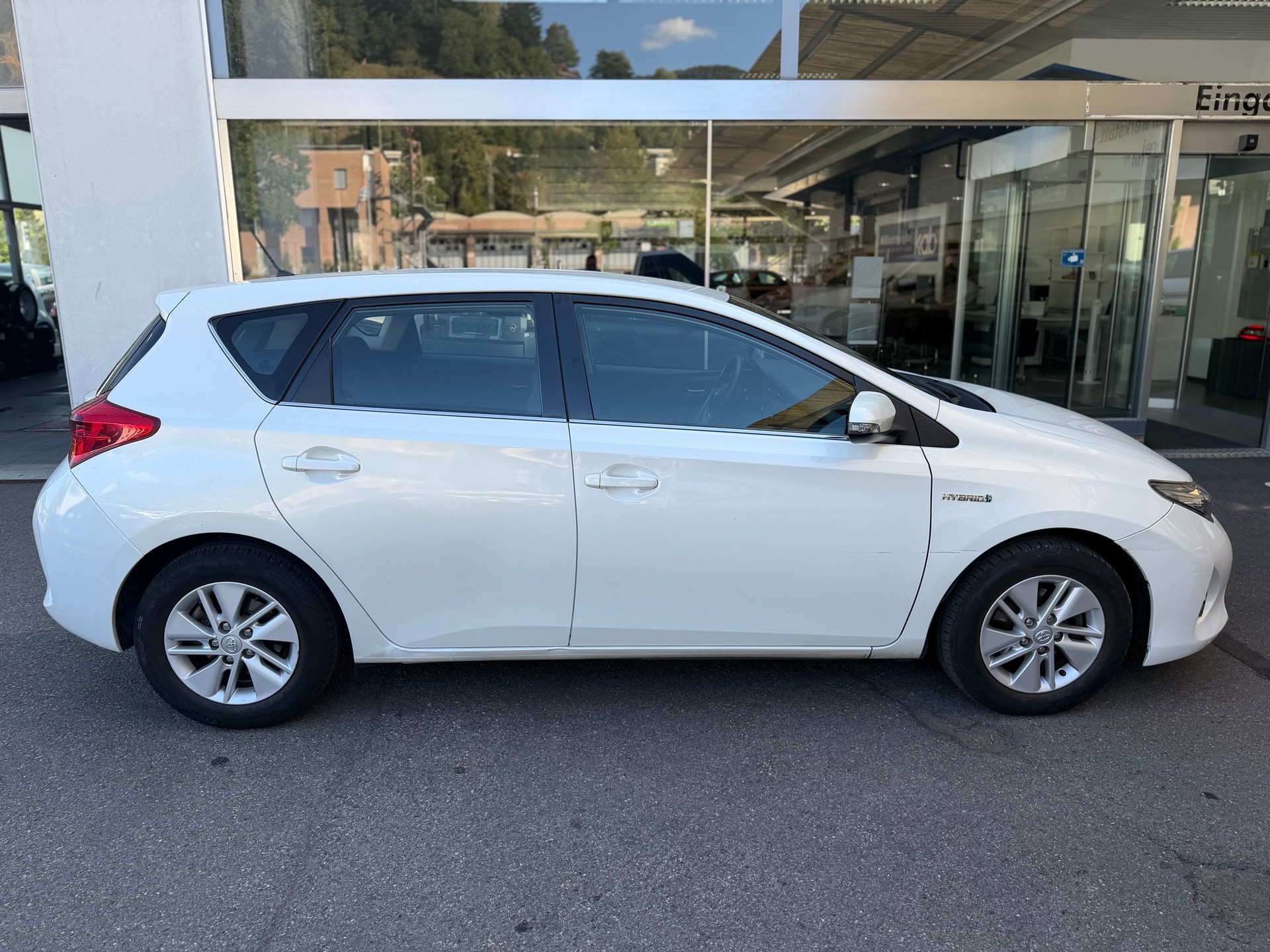 TOYOTA Auris 1.8 16V HSD Linea Luna-showroom-element-3