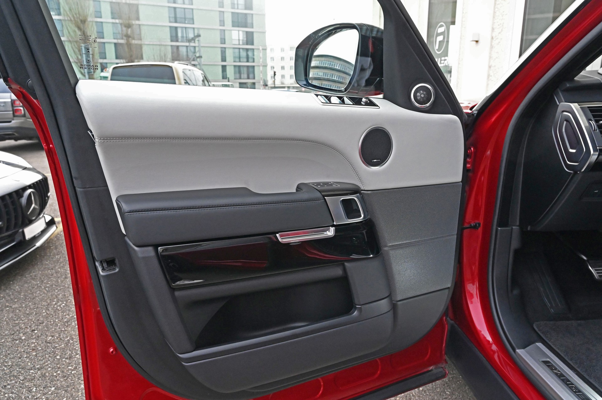 LAND ROVER Range Rover Sport 5.0 V8 S/C SVR Automatic Firenze Red-image-21