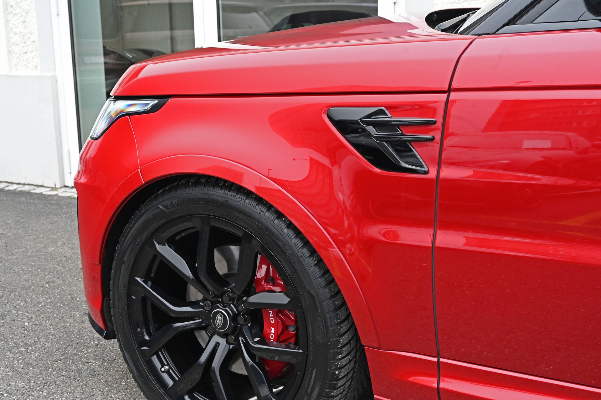 LAND ROVER Range Rover Sport 5.0 V8 S/C SVR Automatic Firenze Red-image-8