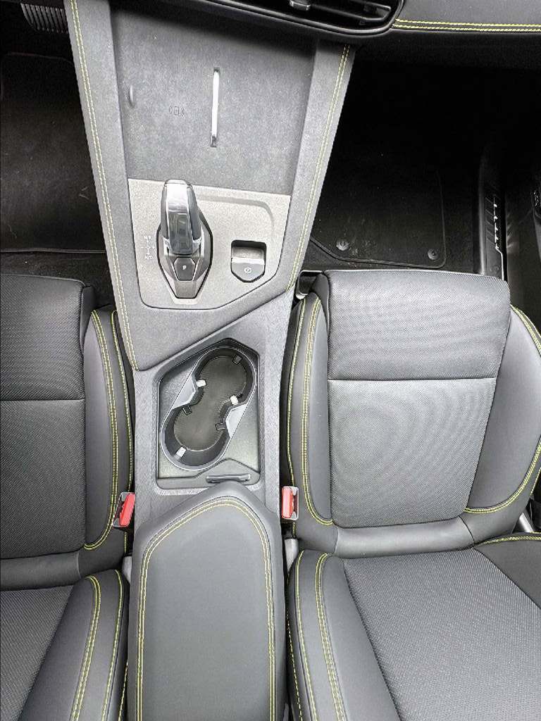 LYNK & CO 01 1.5 PHEV More-image-19