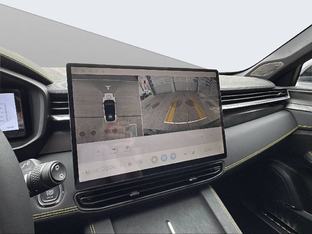 LYNK & CO 01 1.5 PHEV More-image-14