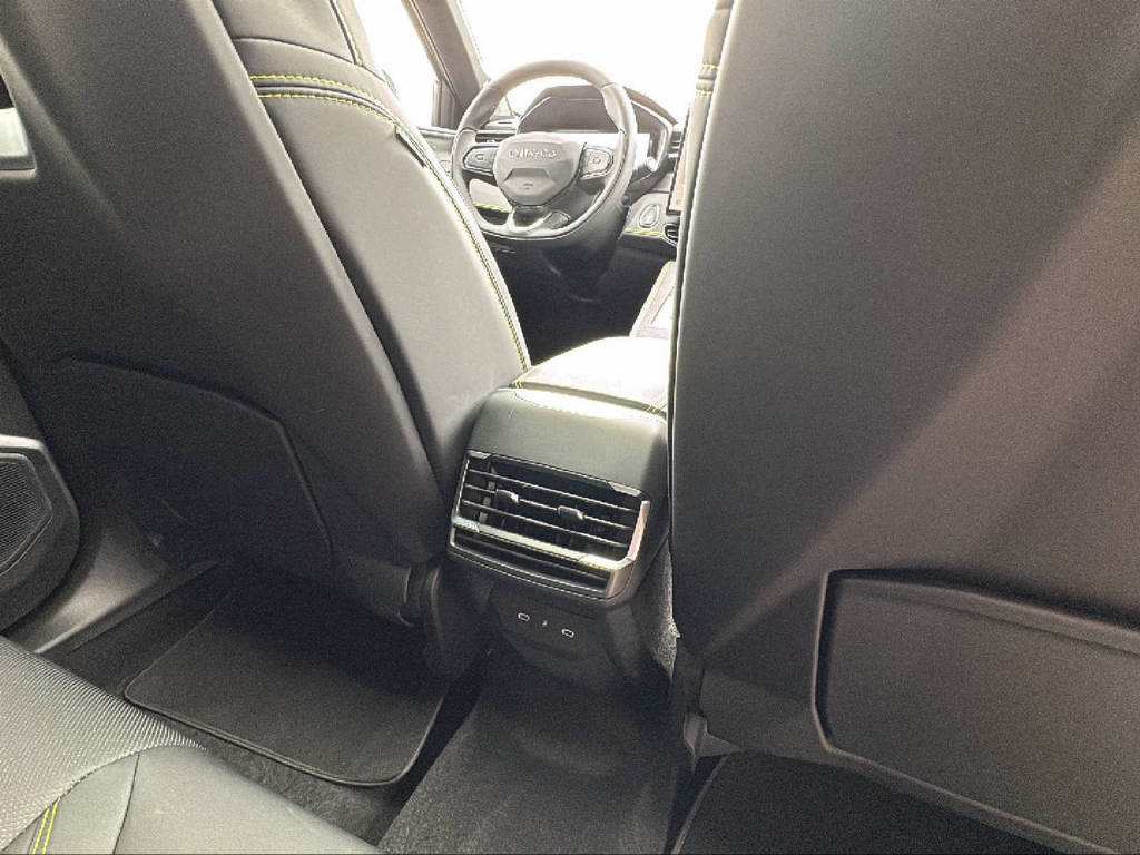 LYNK & CO 01 1.5 PHEV More-image-18