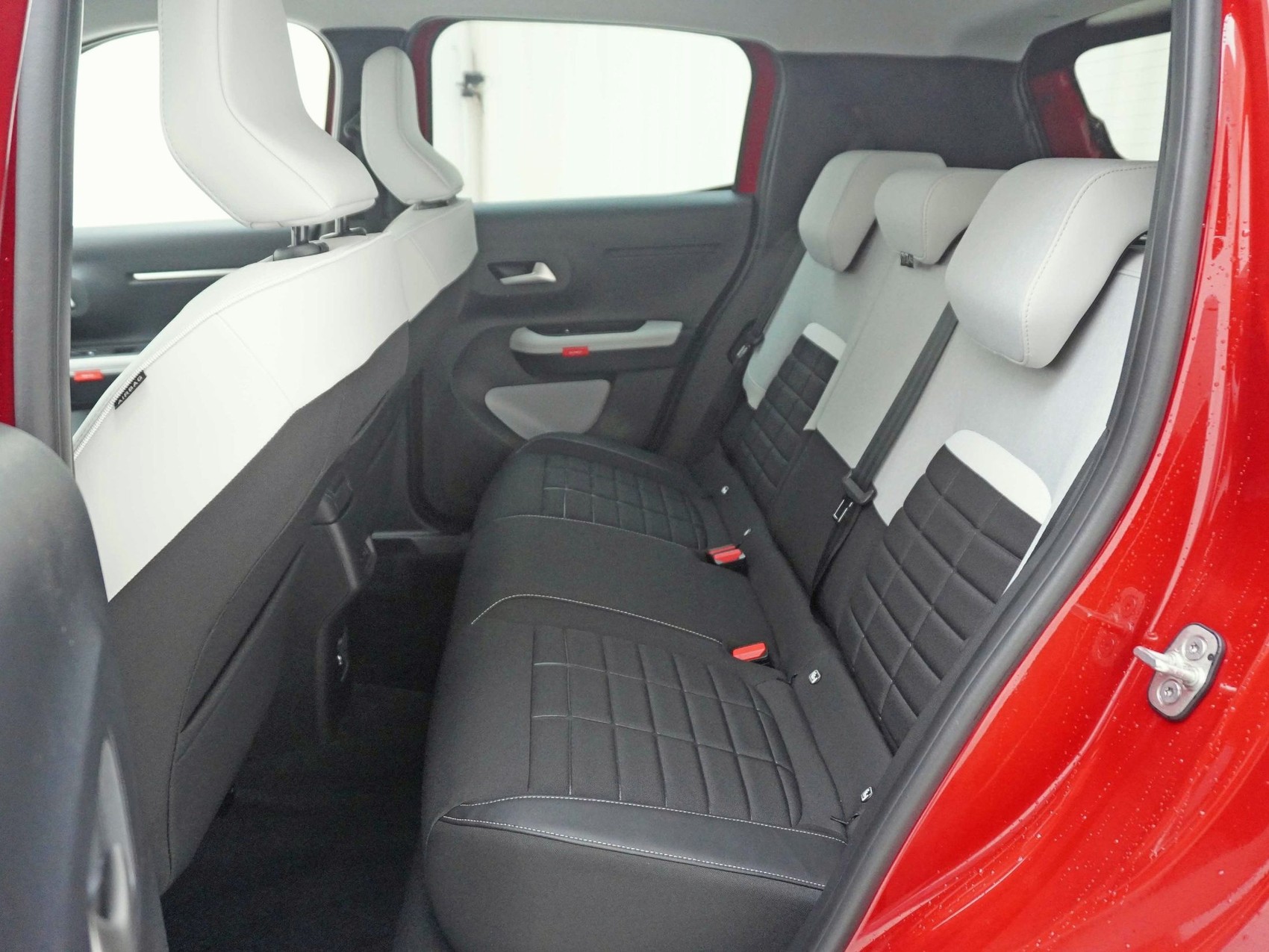 CITROEN C3 1.2 Hybrid Max-image-16