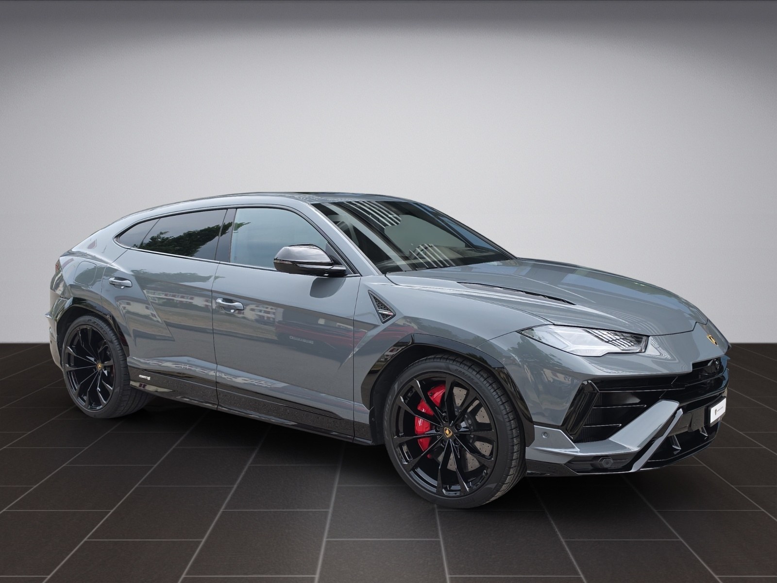 LAMBORGHINI Urus S-image-0