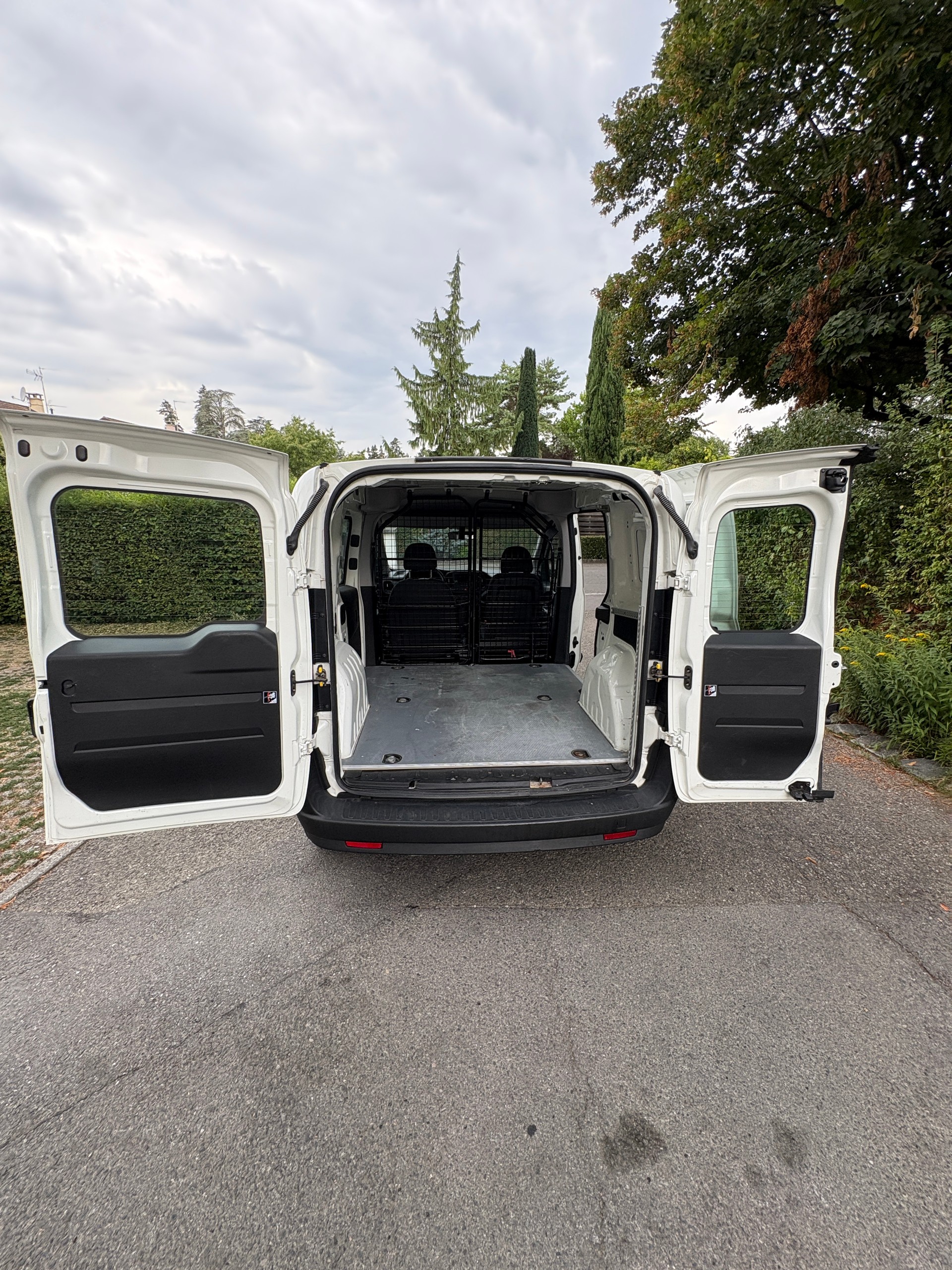 FIAT 1.4 16V Natural Power Swiss-image-1