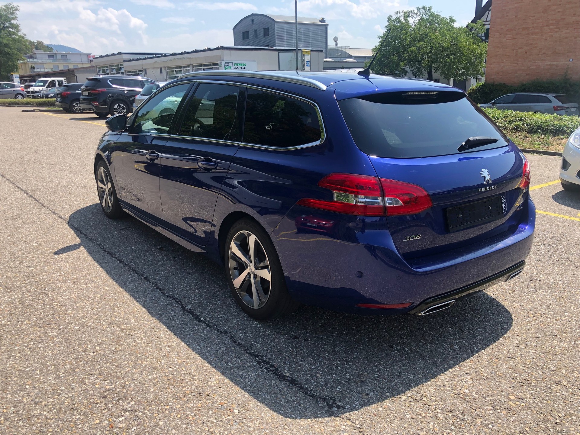 PEUGEOT 308 SW 1.2 THP GT Line Automatic-image-1